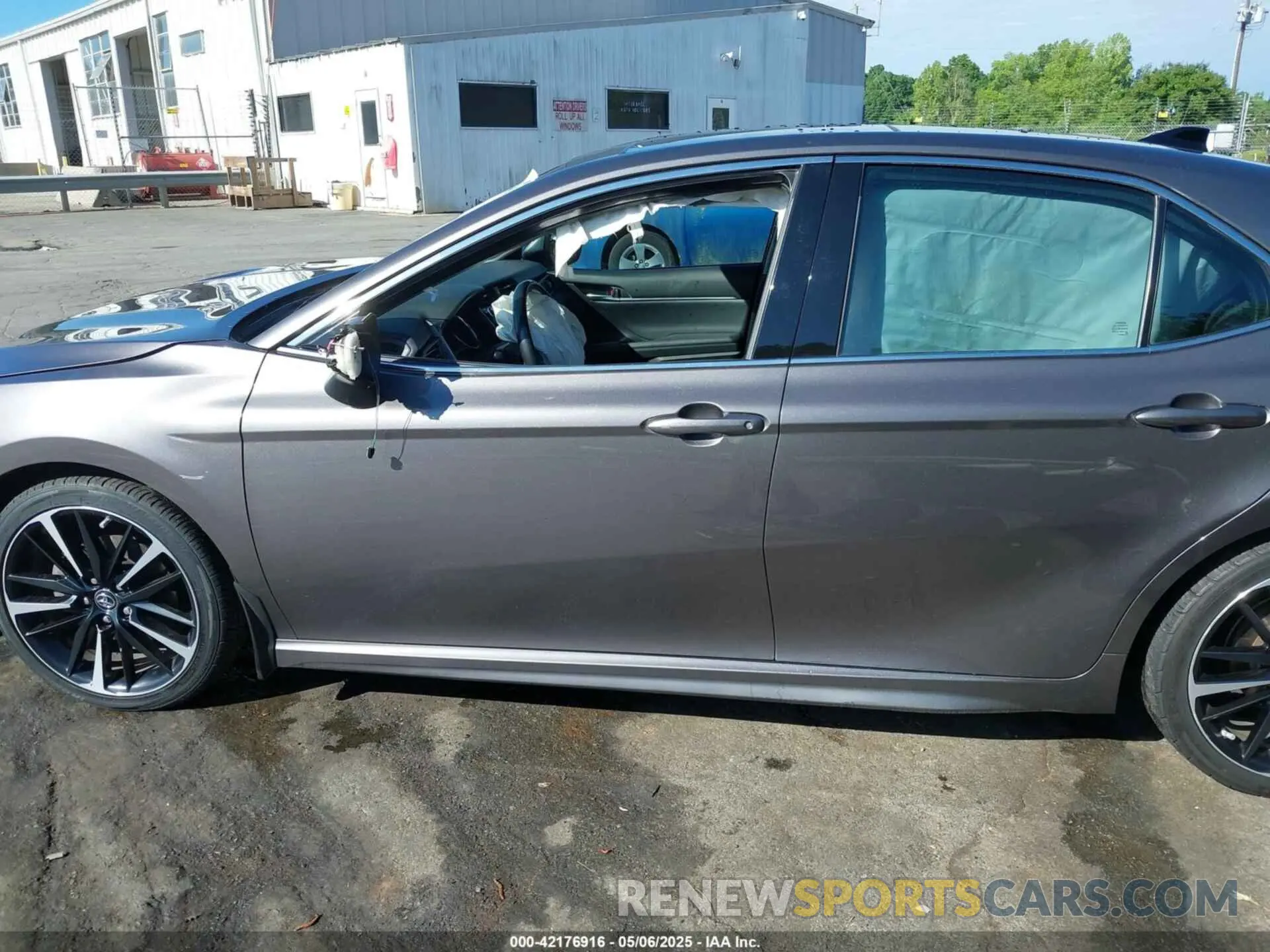 14 fotografías del automóvil dañado 4T1B61HK5KU788378 TOYOTA CAMRY 2019