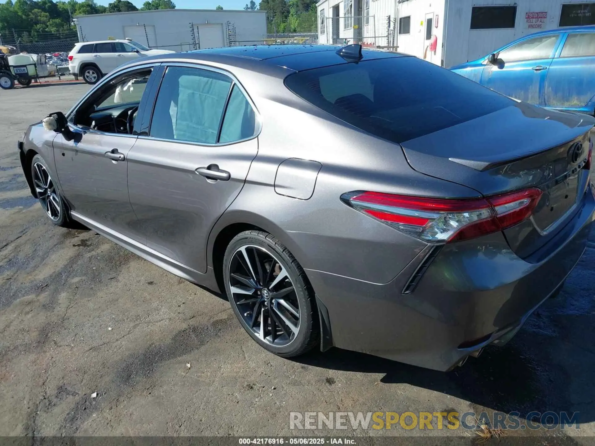 3 fotografías del automóvil dañado 4T1B61HK5KU788378 TOYOTA CAMRY 2019