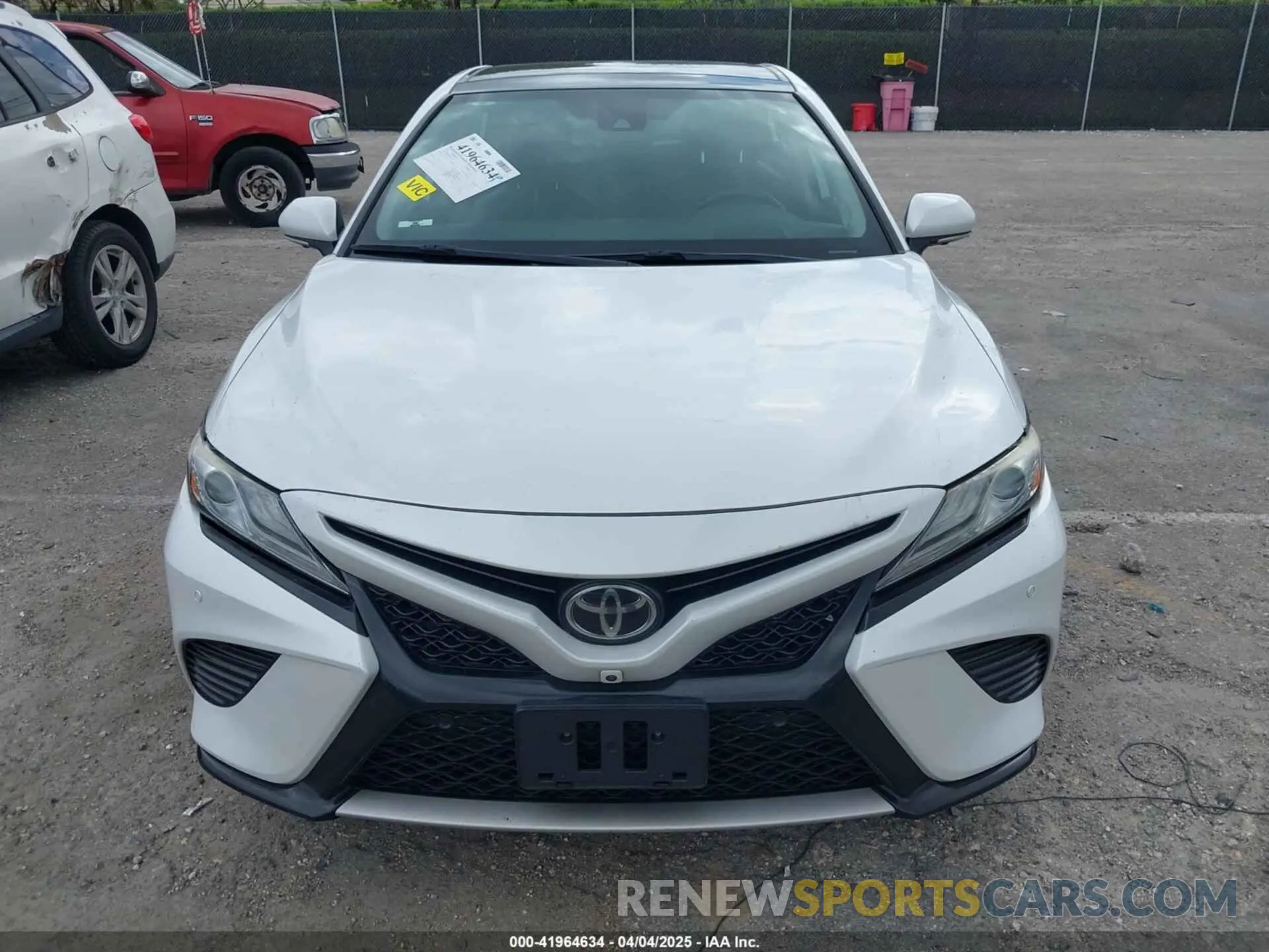 12 fotografías del automóvil dañado 4T1B61HK5KU813375 TOYOTA CAMRY 2019