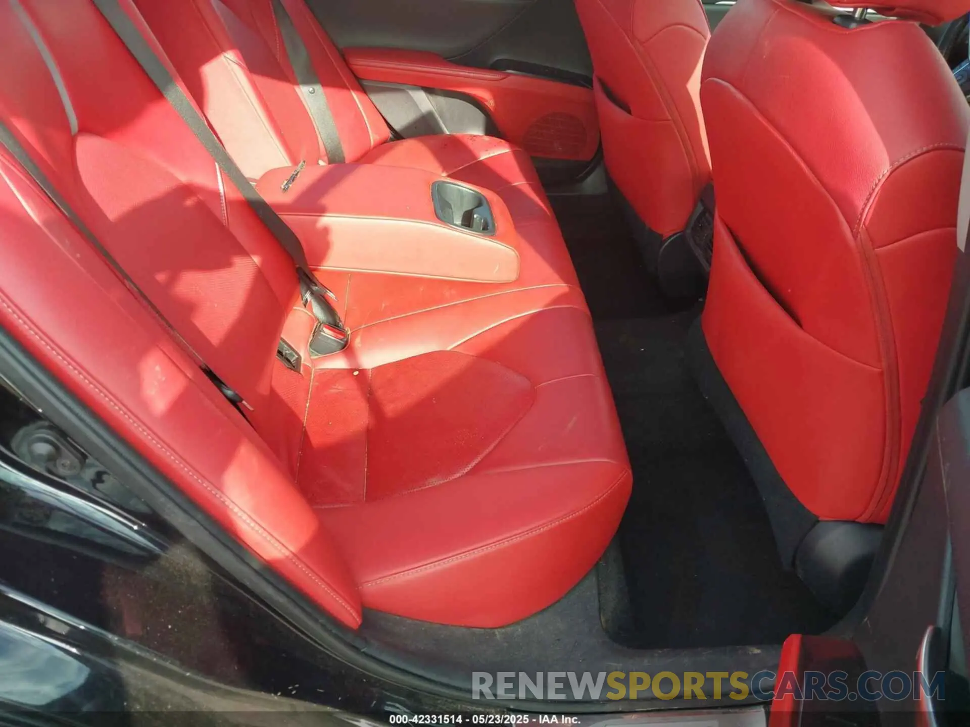 8 fotografías del automóvil dañado 4T1B61HK5KU821119 TOYOTA CAMRY 2019