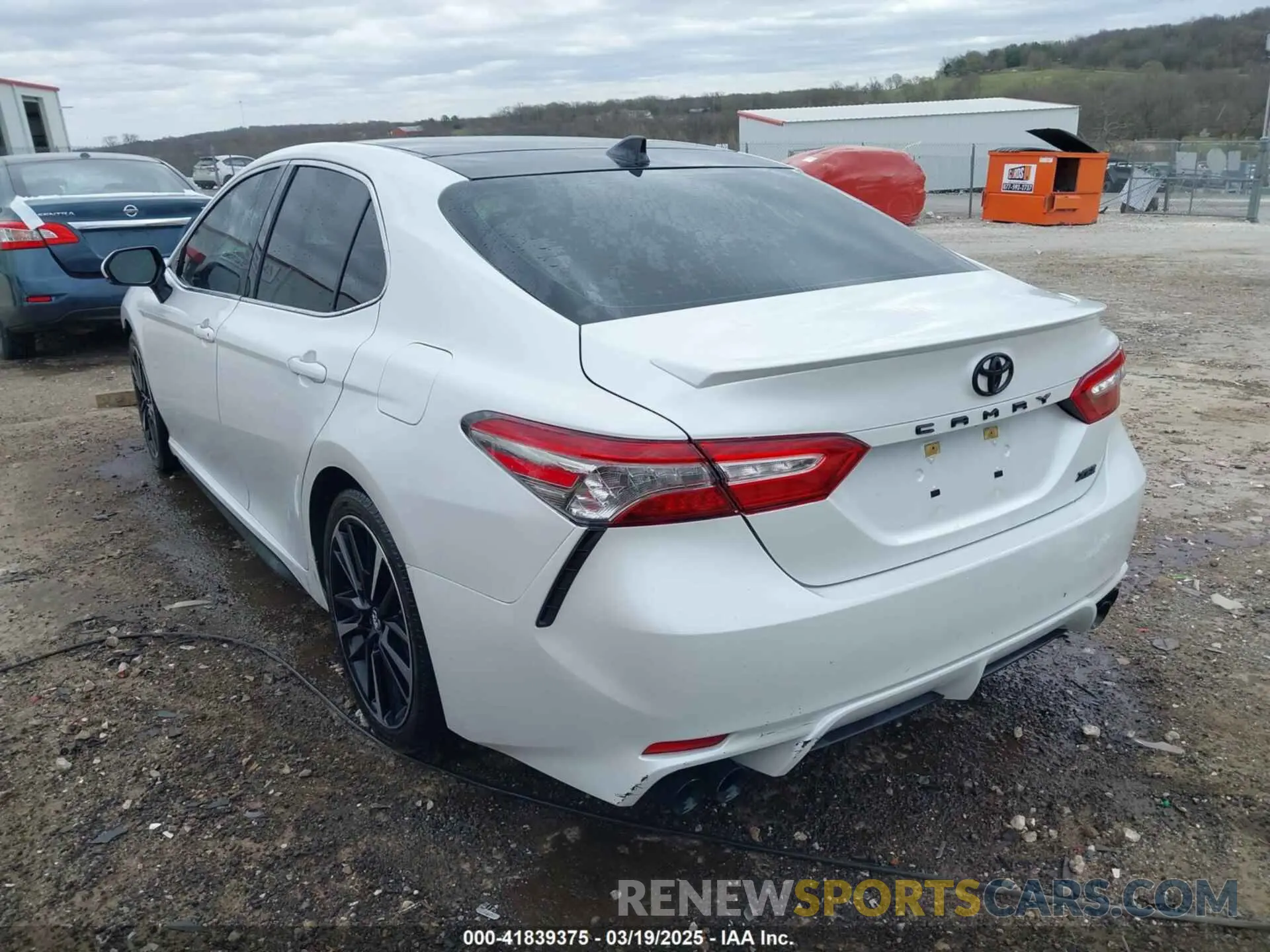3 fotografías del automóvil dañado 4T1B61HK5KU839734 TOYOTA CAMRY 2019