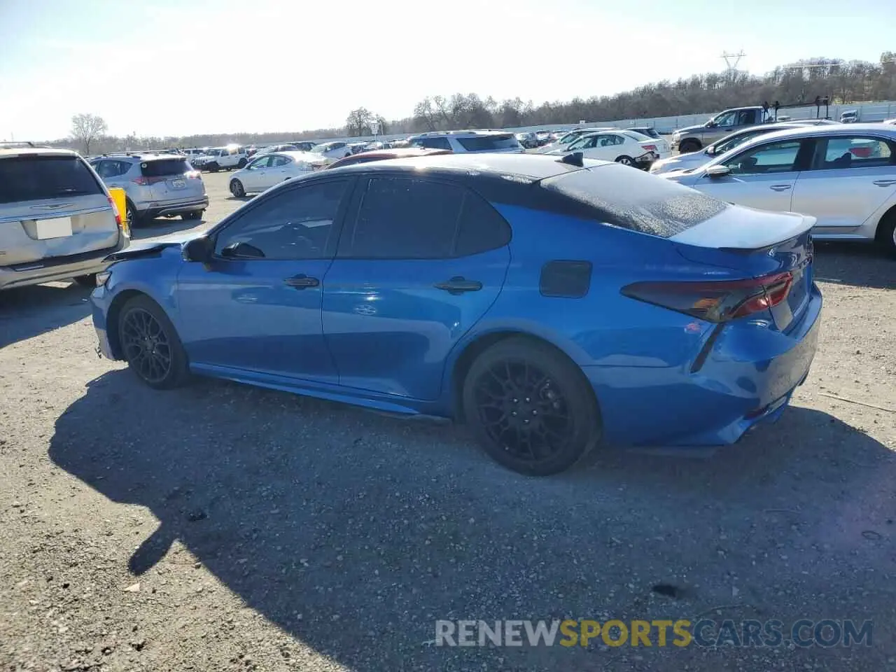 2 fotografías del automóvil dañado 4T1B61HK6KU211469 TOYOTA CAMRY 2019