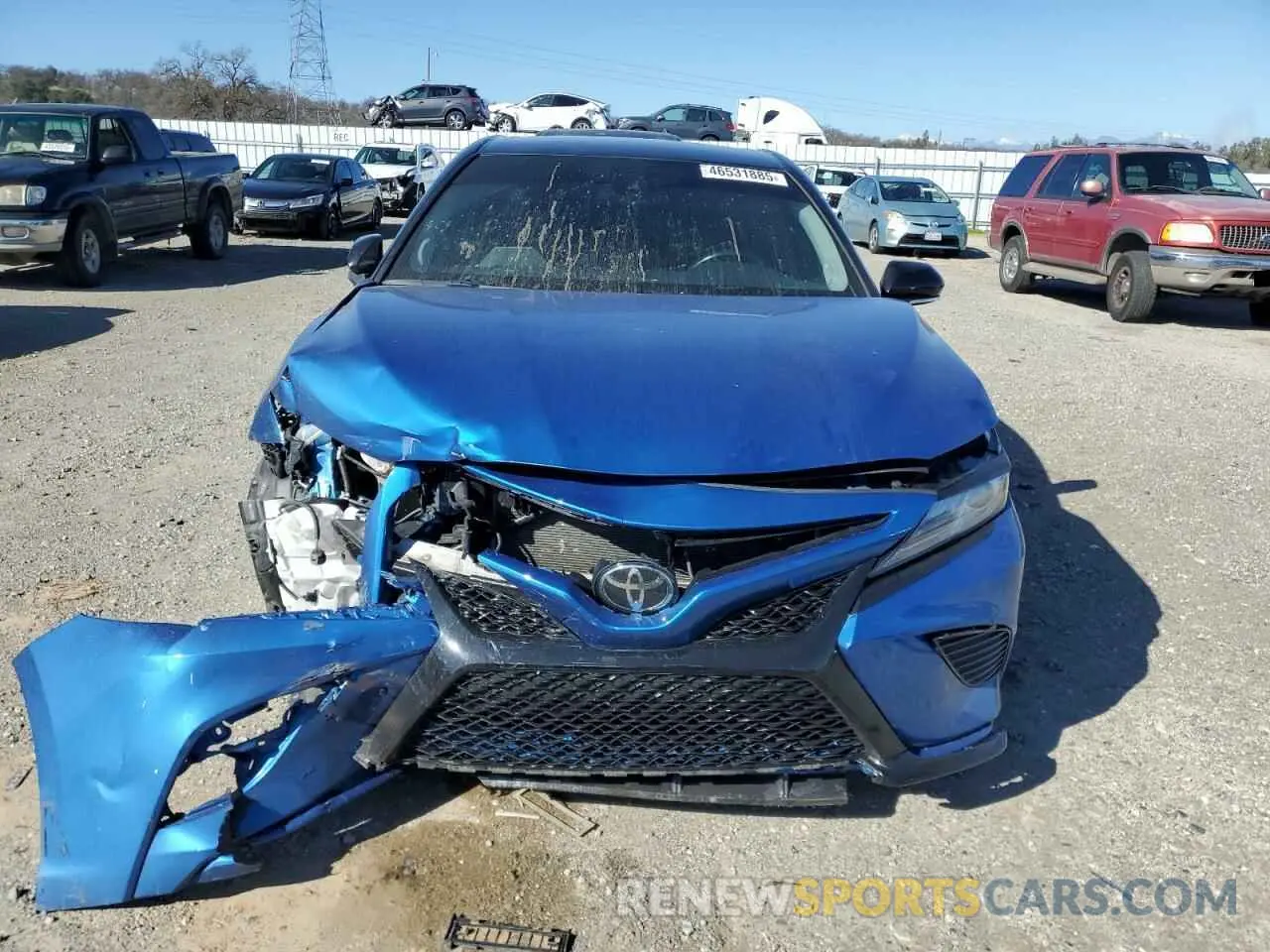 5 fotografías del automóvil dañado 4T1B61HK6KU211469 TOYOTA CAMRY 2019