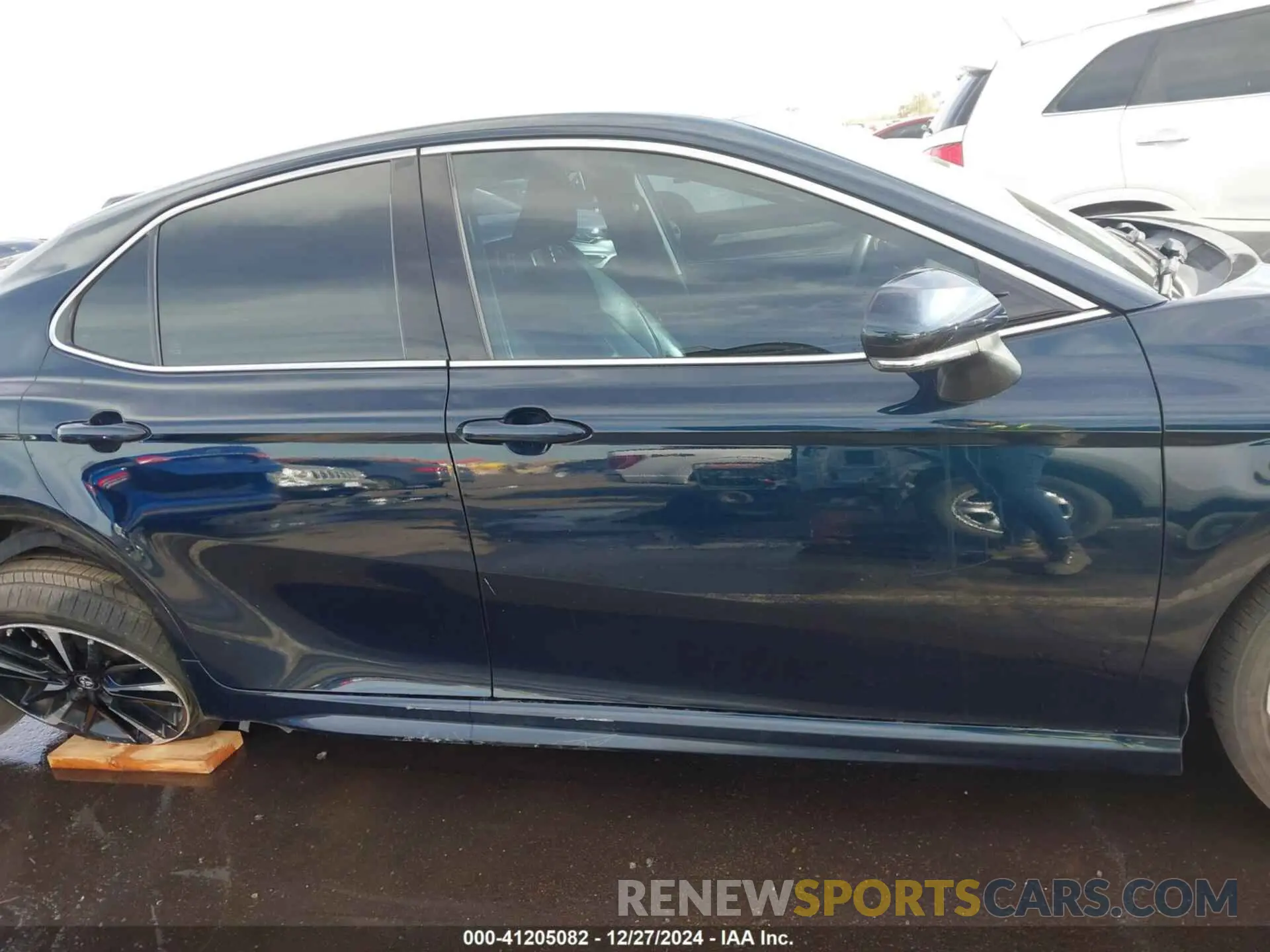 13 fotografías del automóvil dañado 4T1B61HK6KU284955 TOYOTA CAMRY 2019