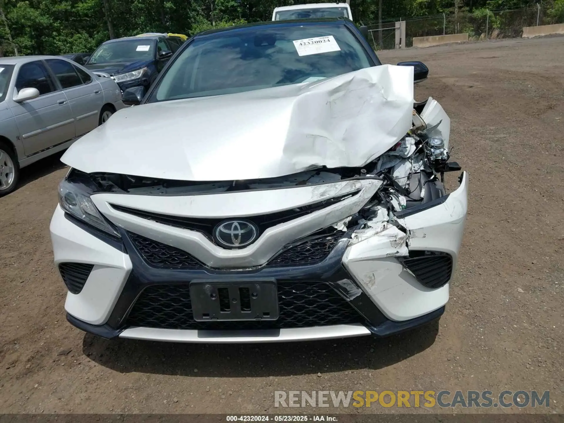 12 fotografías del automóvil dañado 4T1B61HK6KU290688 TOYOTA CAMRY 2019