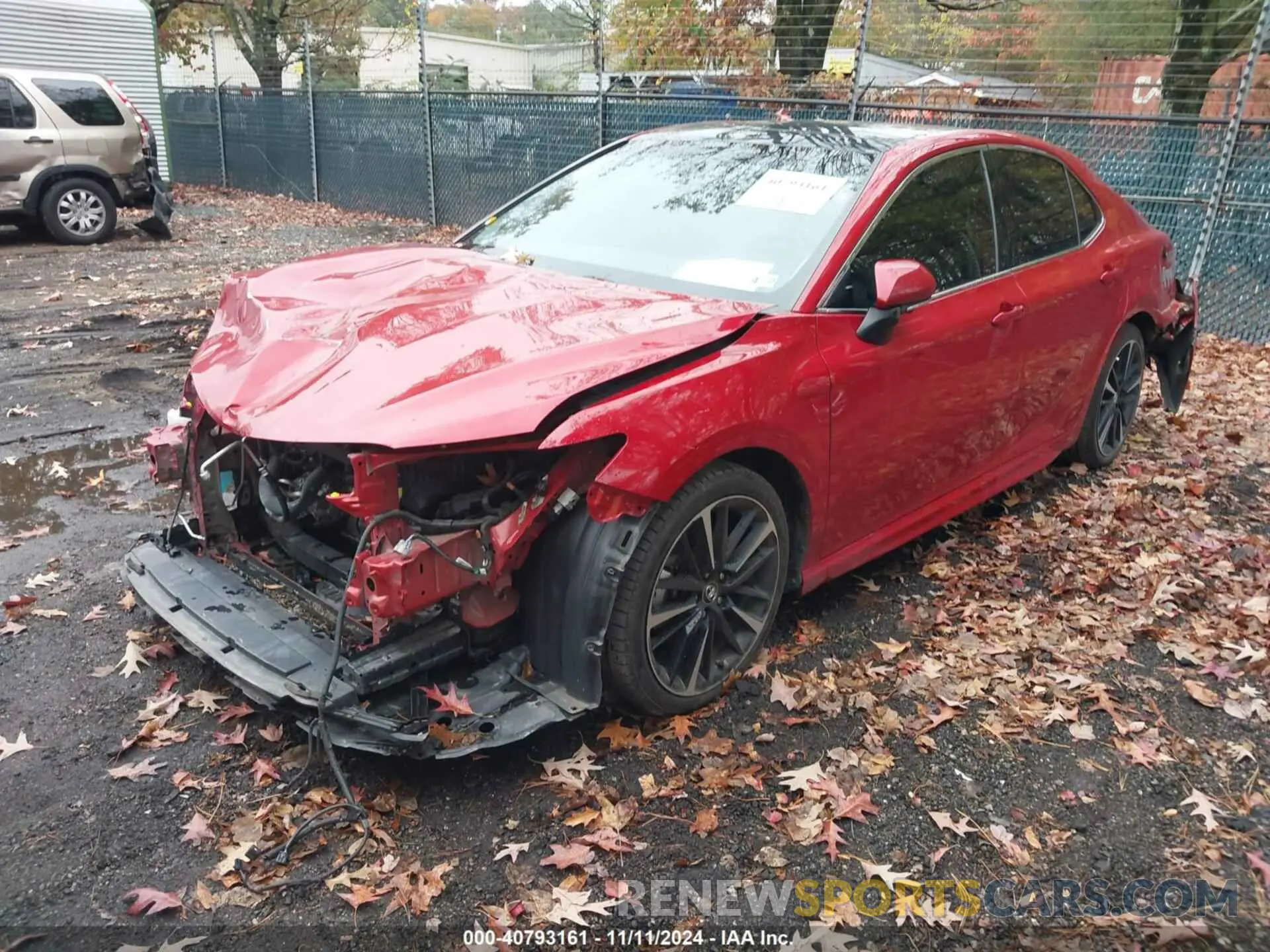 2 fotografías del automóvil dañado 4T1B61HK6KU299083 TOYOTA CAMRY 2019