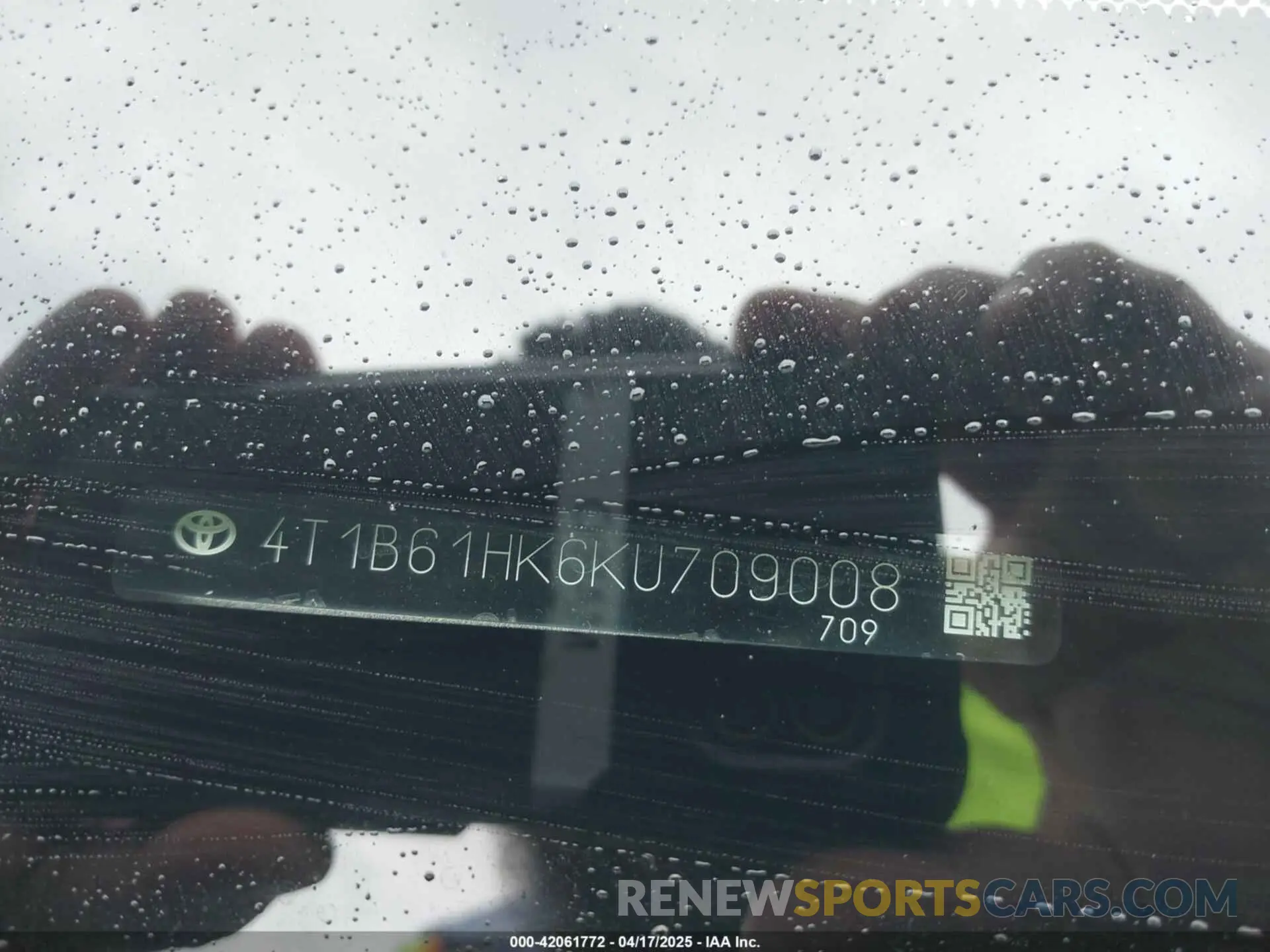 9 fotografías del automóvil dañado 4T1B61HK6KU709008 TOYOTA CAMRY 2019