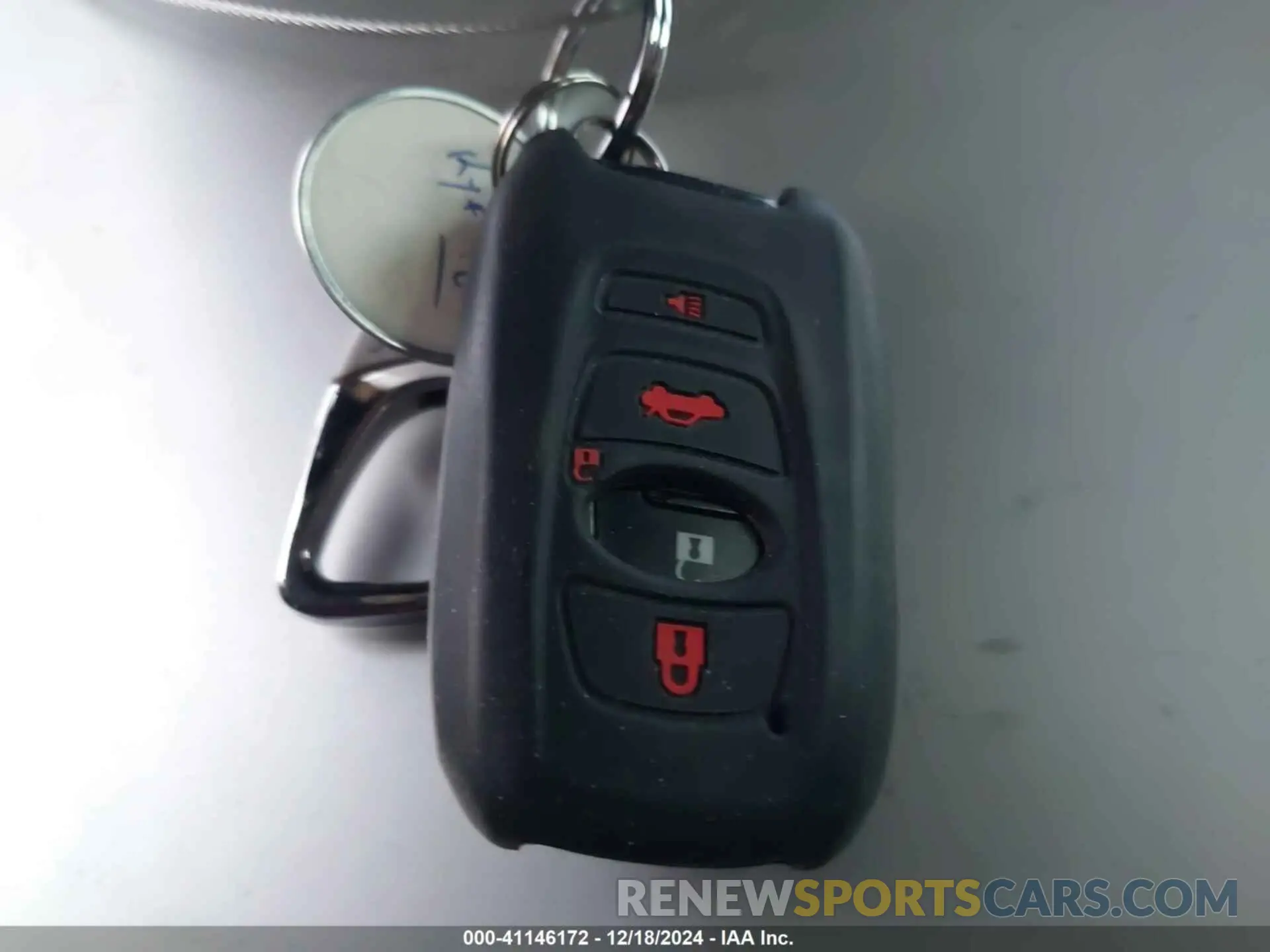 11 fotografías del automóvil dañado 4T1B61HK6KU818536 TOYOTA CAMRY 2019