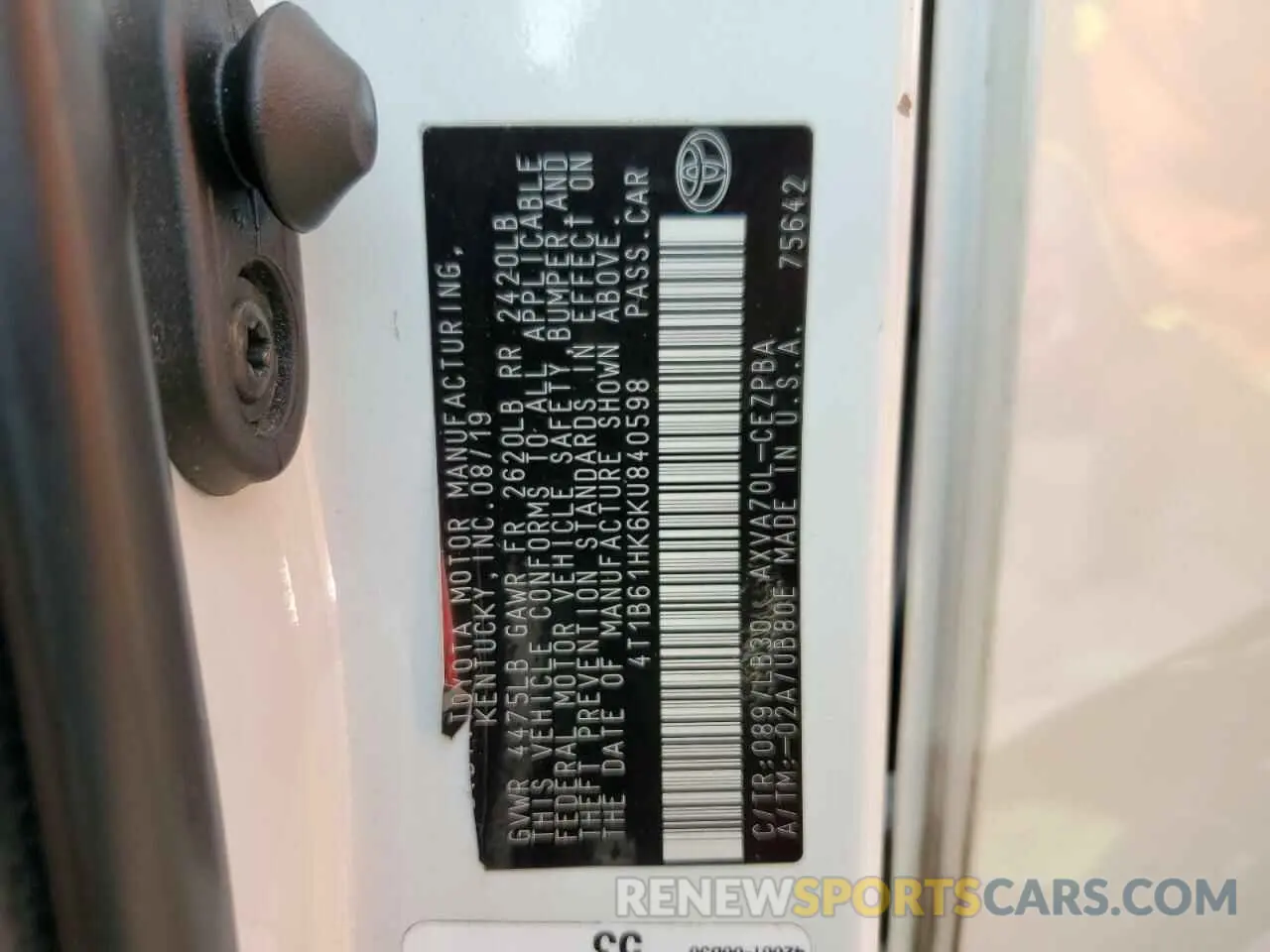 12 fotografías del automóvil dañado 4T1B61HK6KU840598 TOYOTA CAMRY 2019