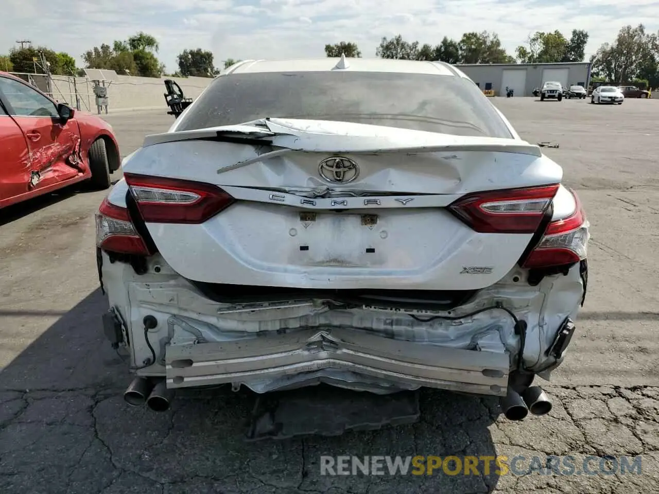 6 fotografías del automóvil dañado 4T1B61HK6KU840598 TOYOTA CAMRY 2019