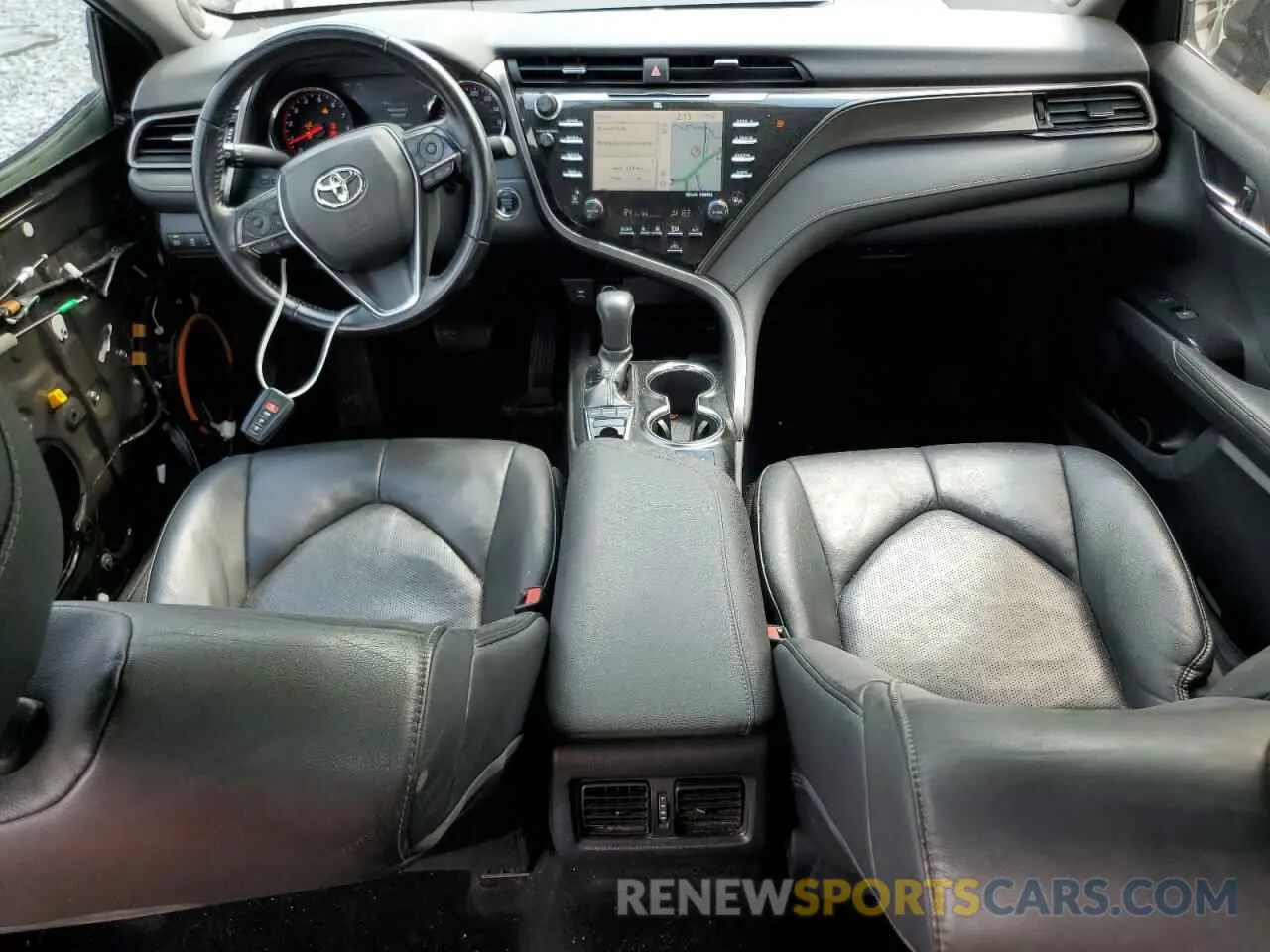 8 fotografías del automóvil dañado 4T1B61HK7KU185920 TOYOTA CAMRY 2019