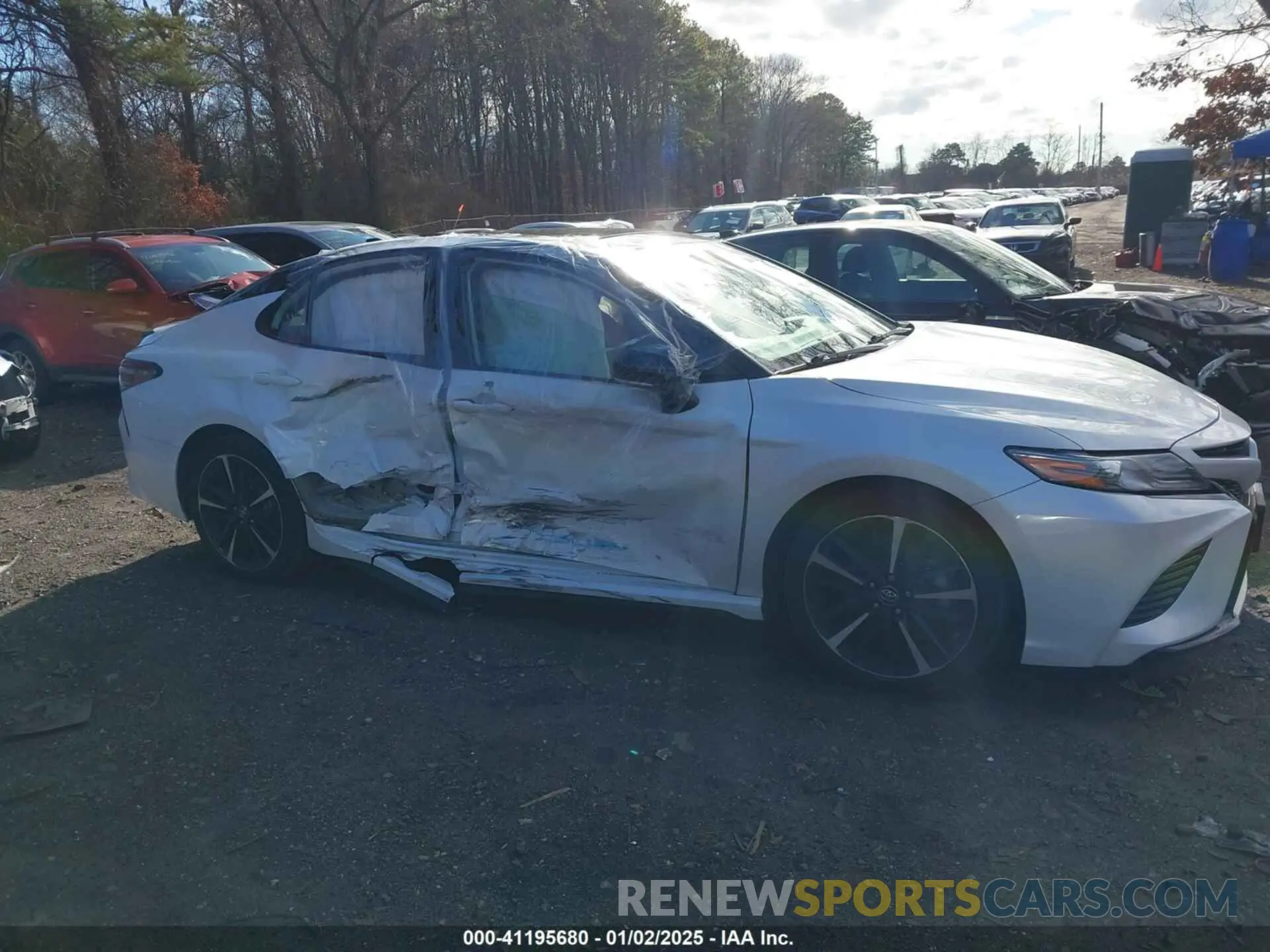 13 fotografías del automóvil dañado 4T1B61HK7KU205566 TOYOTA CAMRY 2019