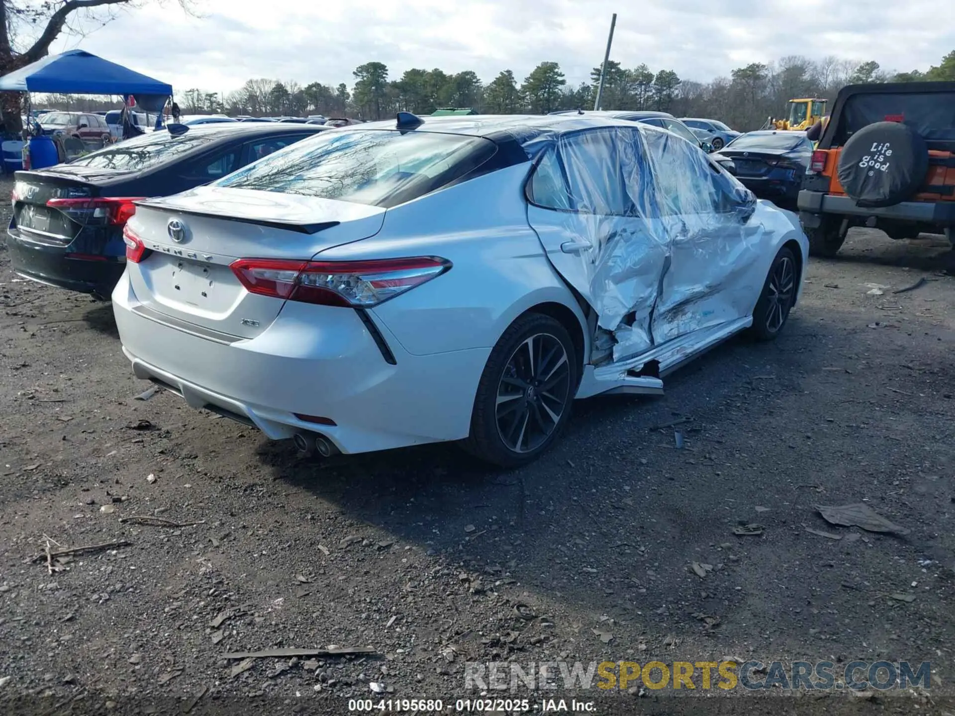 4 fotografías del automóvil dañado 4T1B61HK7KU205566 TOYOTA CAMRY 2019