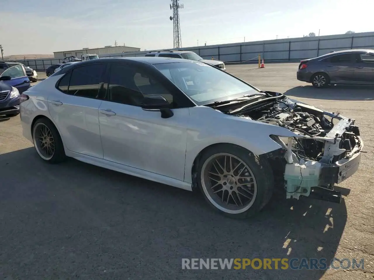 4 fotografías del automóvil dañado 4T1B61HK7KU224750 TOYOTA CAMRY 2019