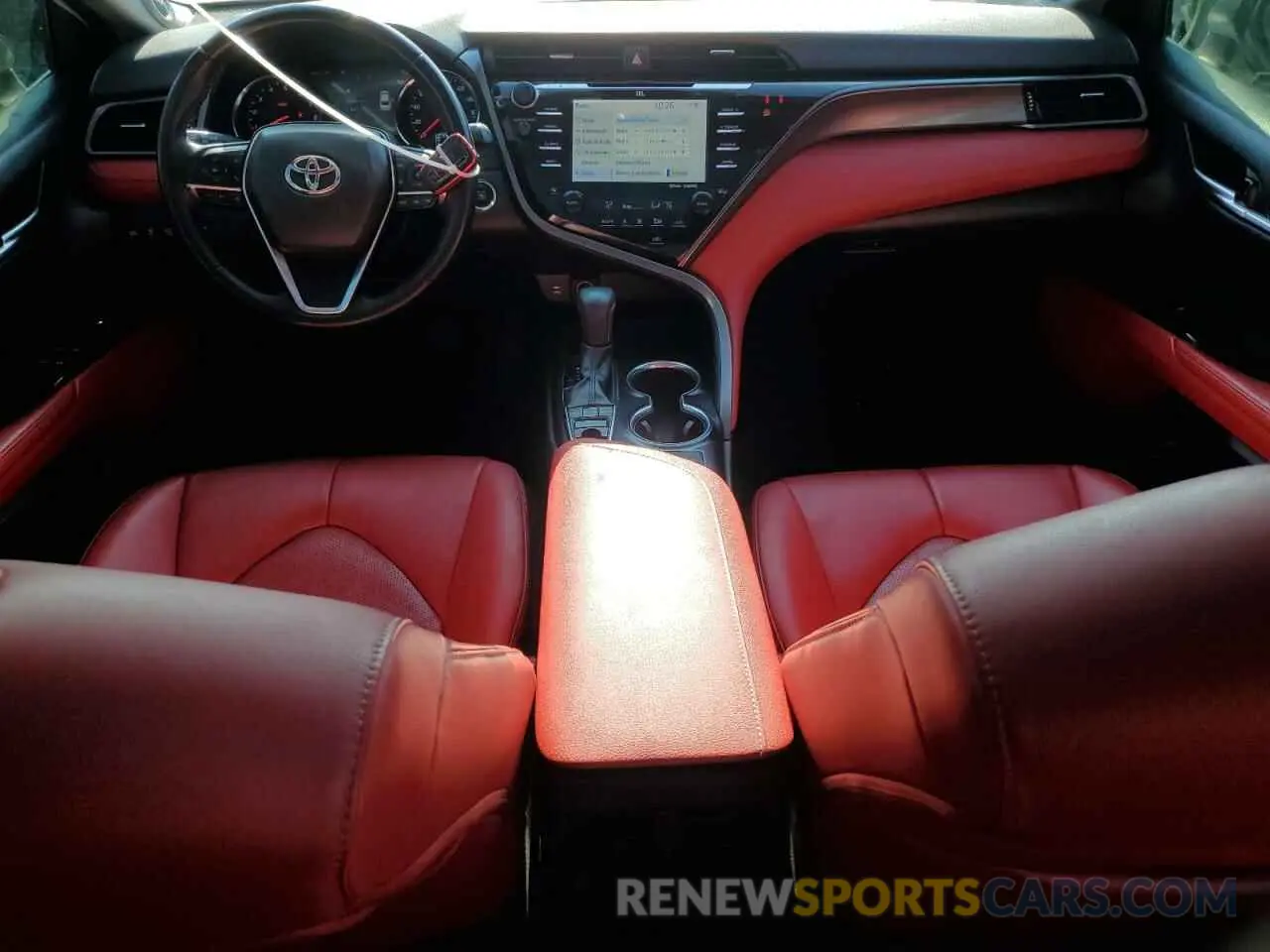 8 fotografías del automóvil dañado 4T1B61HK7KU225168 TOYOTA CAMRY 2019