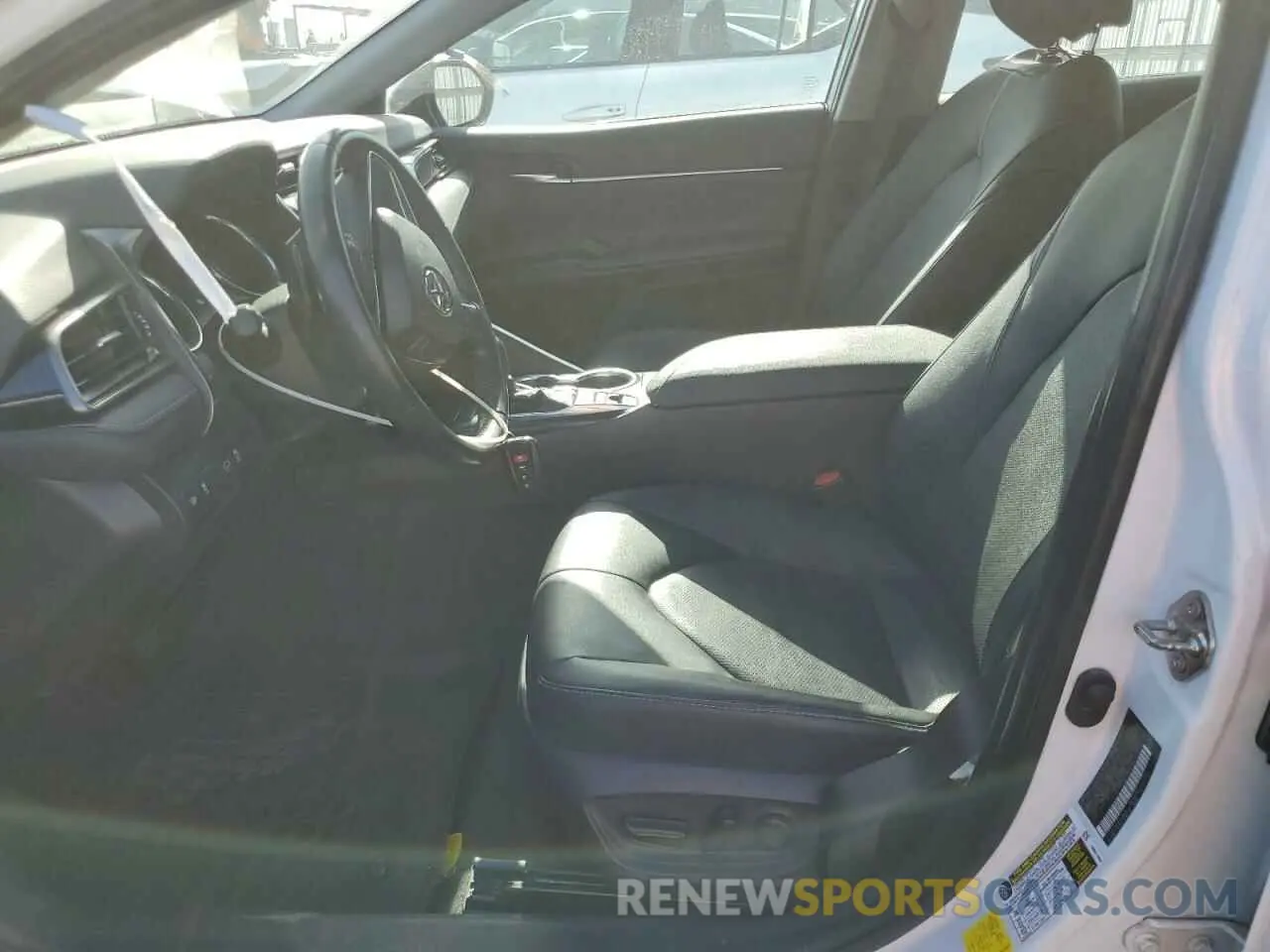 7 fotografías del automóvil dañado 4T1B61HK7KU297214 TOYOTA CAMRY 2019