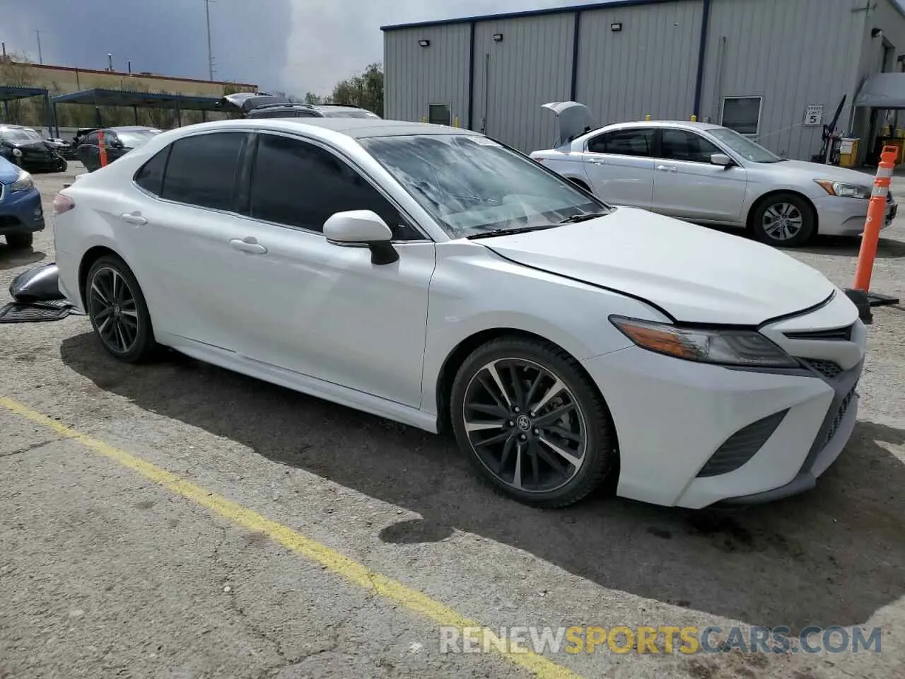 4 fotografías del automóvil dañado 4T1B61HK7KU694678 TOYOTA CAMRY 2019