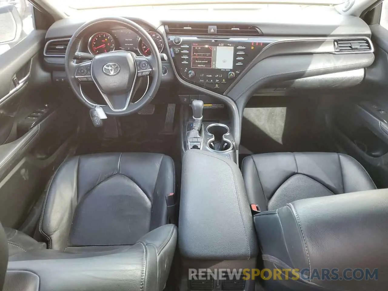 8 fotografías del automóvil dañado 4T1B61HK7KU694678 TOYOTA CAMRY 2019