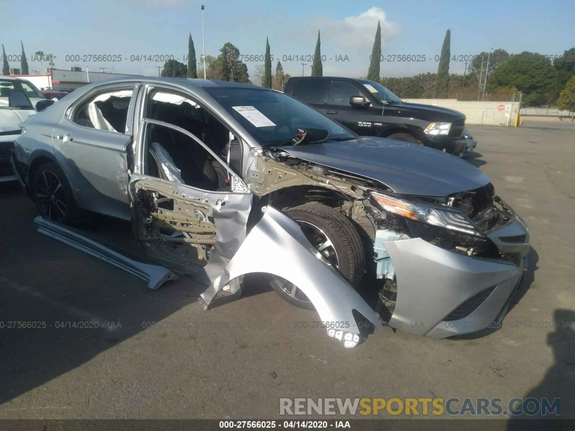 1 fotografías del automóvil dañado 4T1B61HK7KU744995 TOYOTA CAMRY 2019