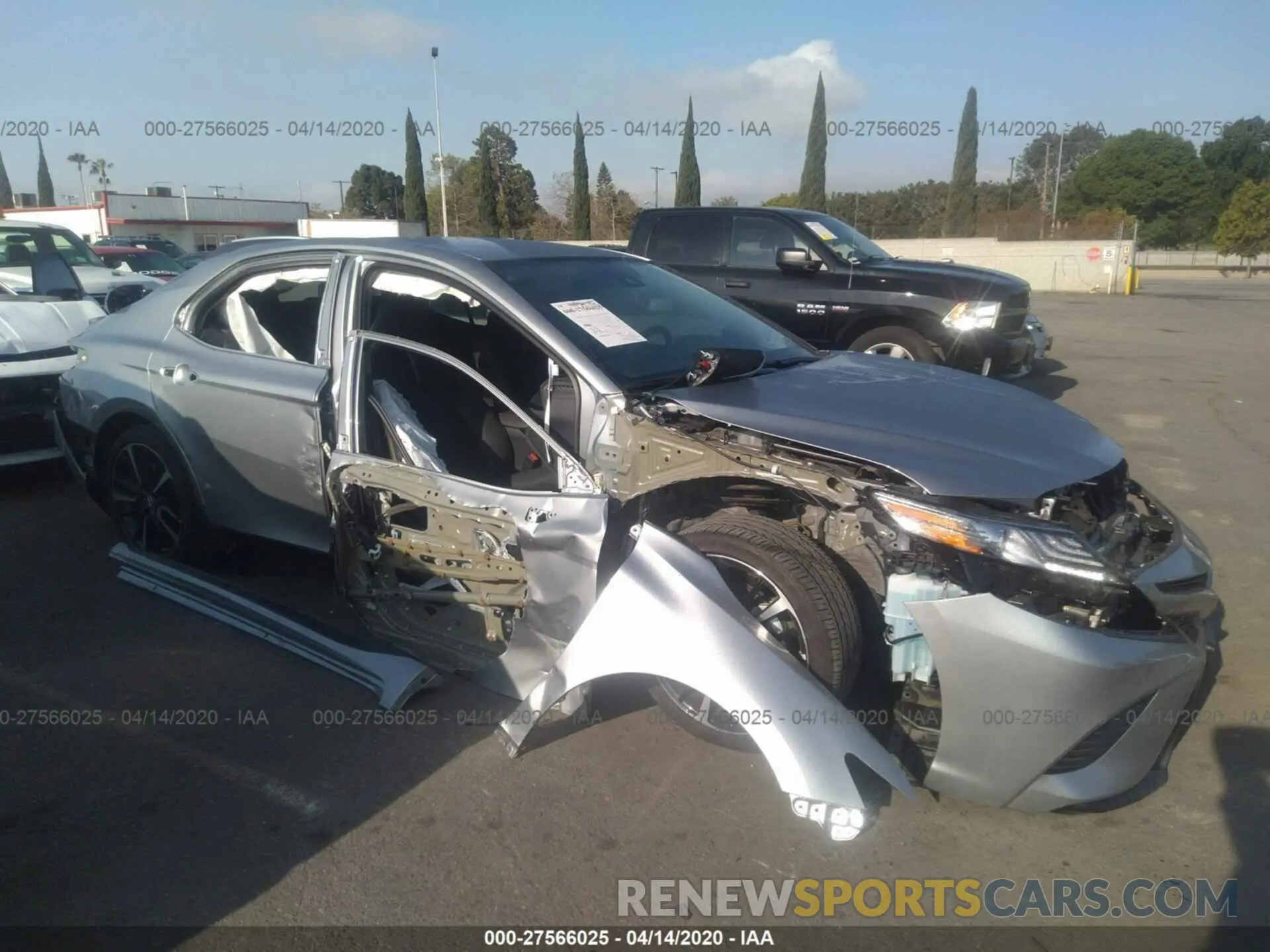 6 fotografías del automóvil dañado 4T1B61HK7KU744995 TOYOTA CAMRY 2019