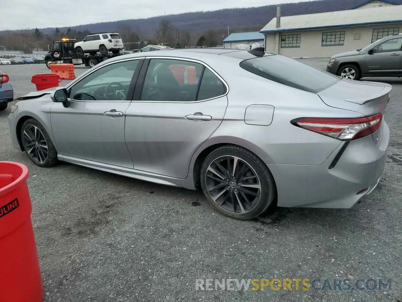 2 fotografías del automóvil dañado 4T1B61HK7KU751378 TOYOTA CAMRY 2019