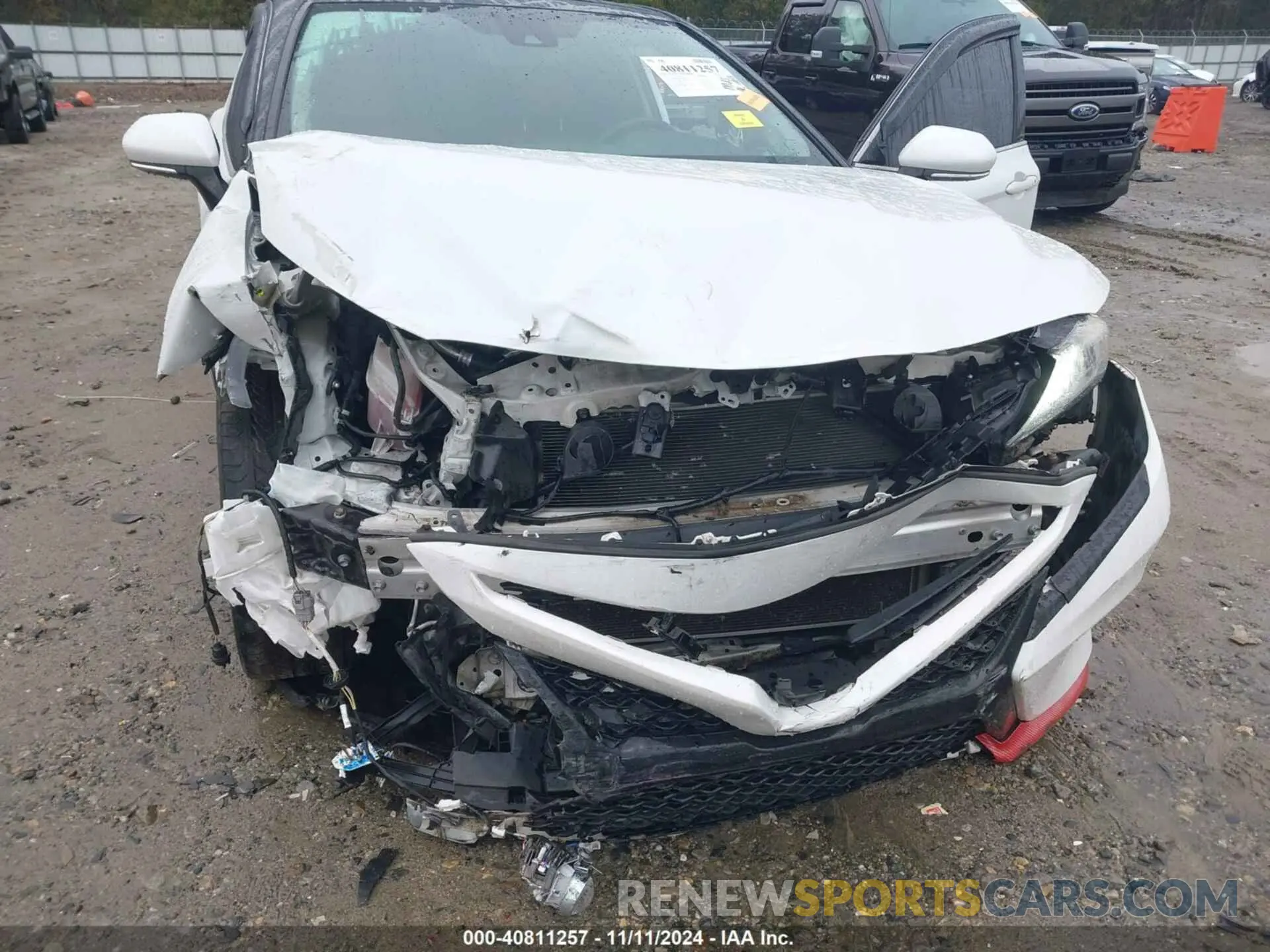 6 fotografías del automóvil dañado 4T1B61HK7KU824975 TOYOTA CAMRY 2019