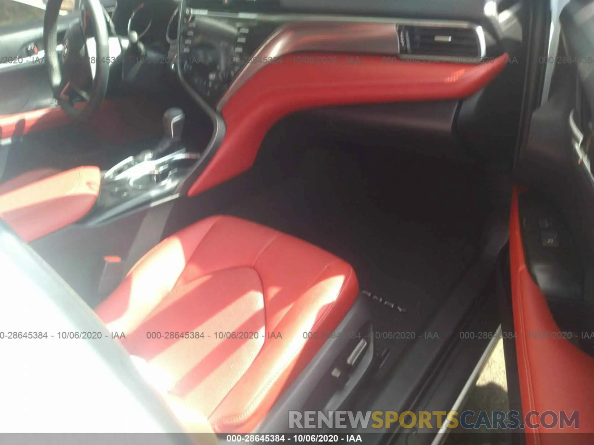 5 fotografías del automóvil dañado 4T1B61HK7KU841999 TOYOTA CAMRY 2019