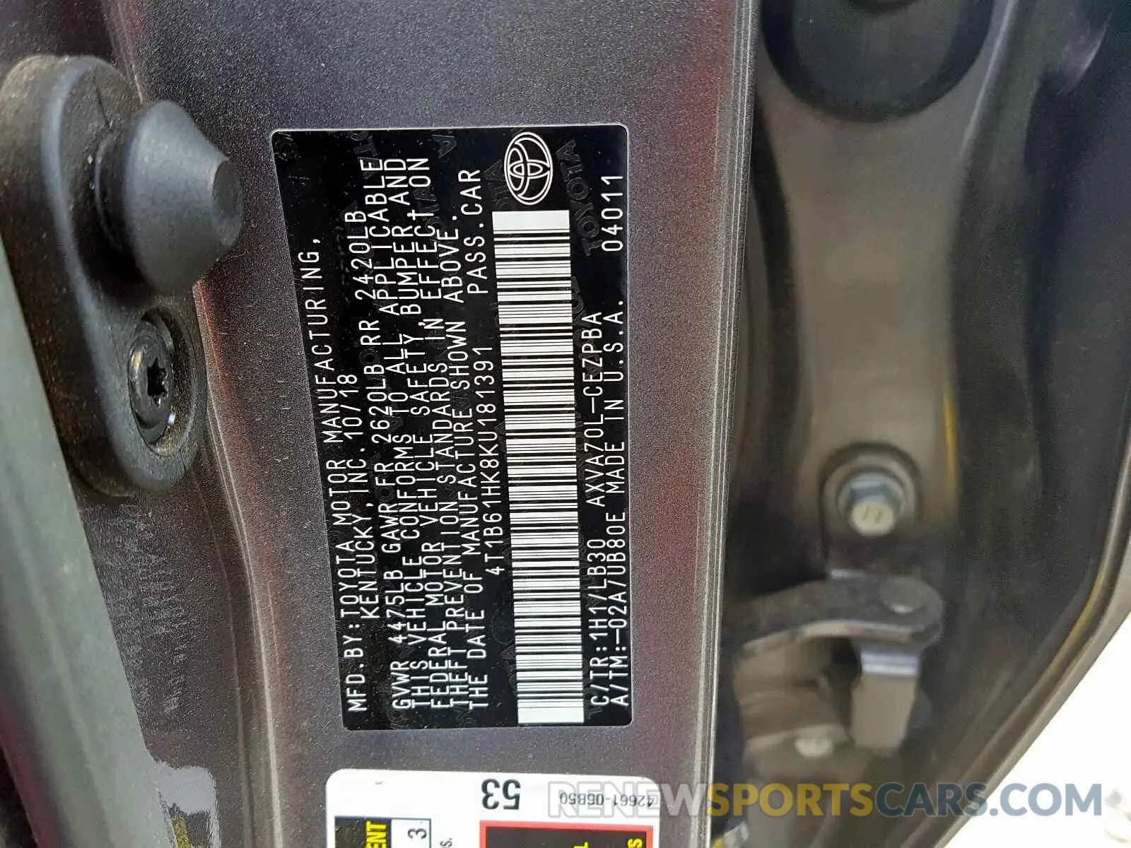 10 fotografías del automóvil dañado 4T1B61HK8KU181391 TOYOTA CAMRY 2019