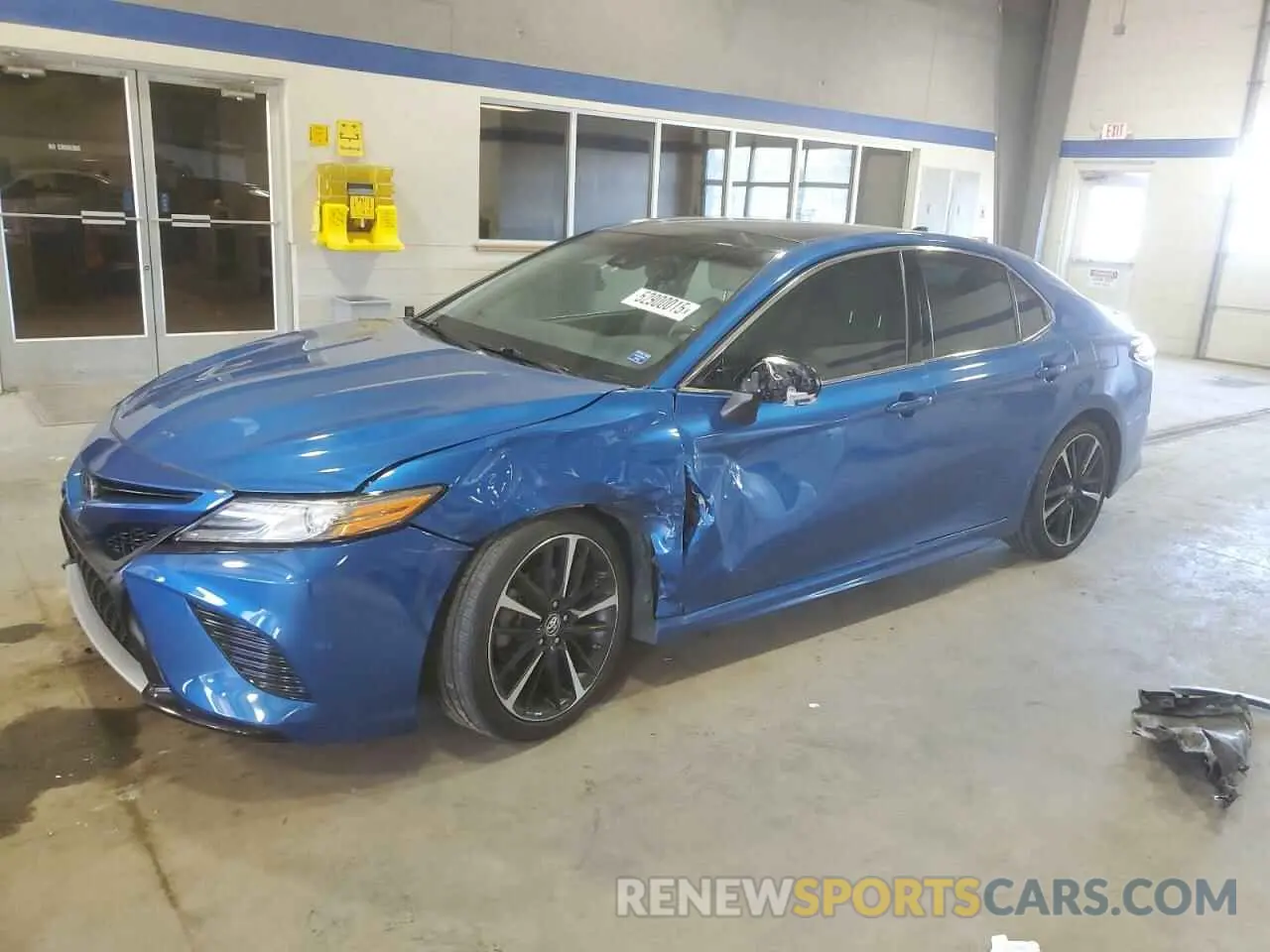 1 fotografías del automóvil dañado 4T1B61HK8KU273102 TOYOTA CAMRY 2019