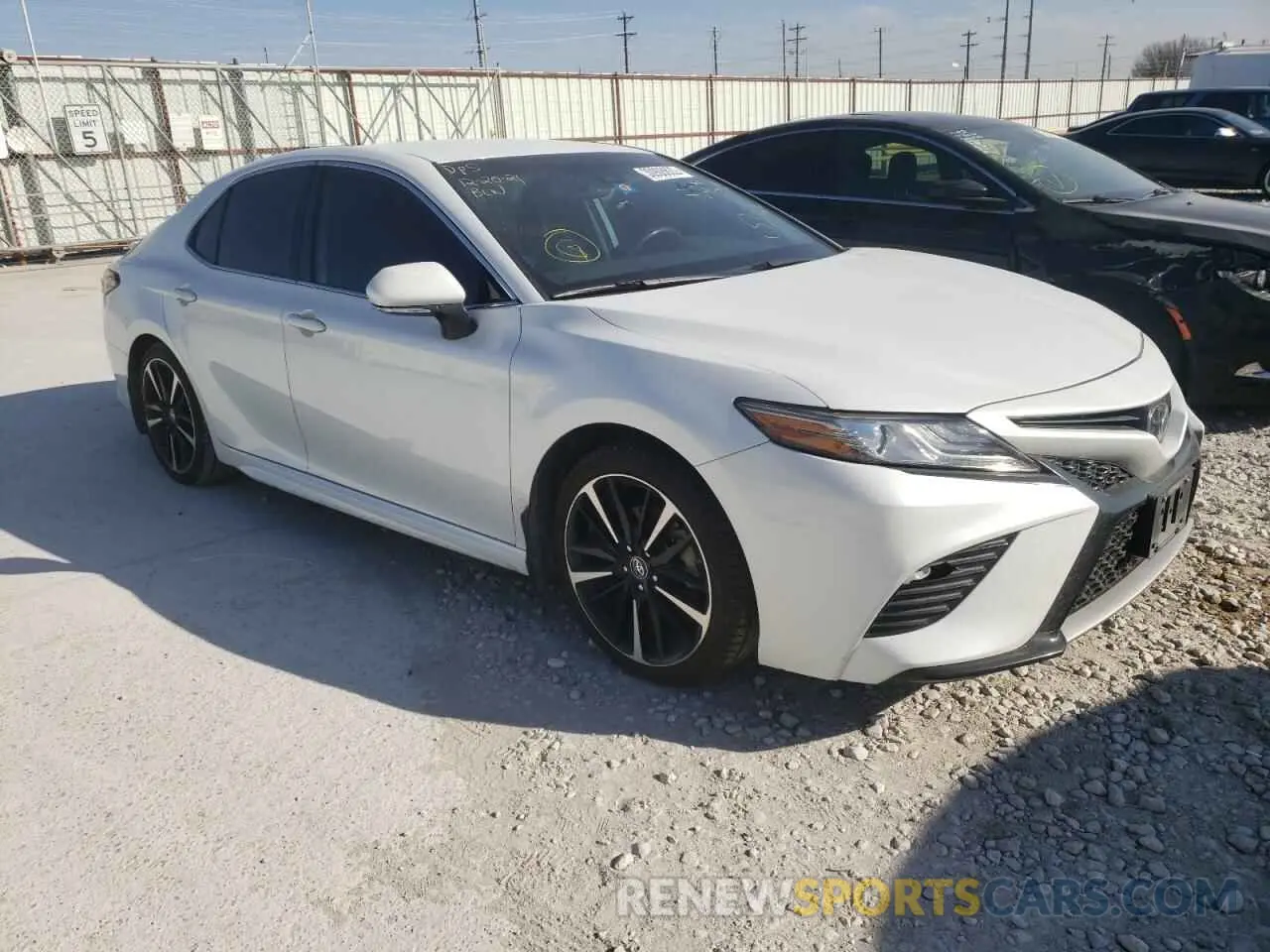 1 fotografías del automóvil dañado 4T1B61HK8KU704389 TOYOTA CAMRY 2019