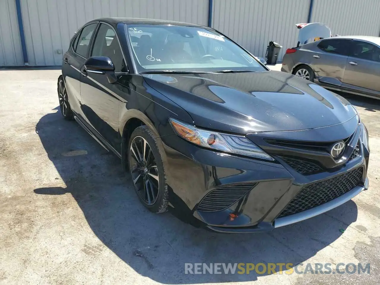 1 fotografías del automóvil dañado 4T1B61HK8KU724741 TOYOTA CAMRY 2019