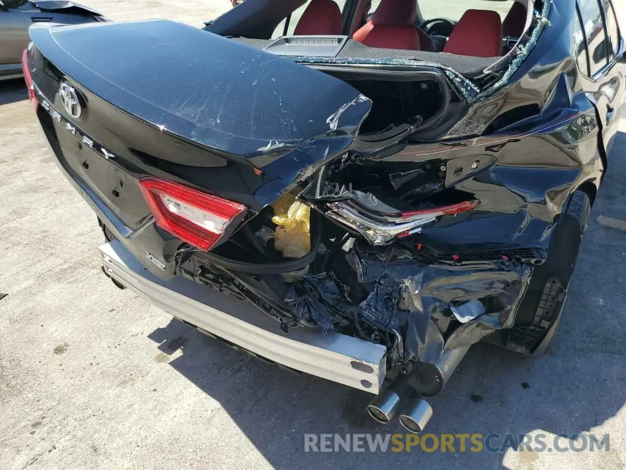 9 fotografías del automóvil dañado 4T1B61HK8KU724741 TOYOTA CAMRY 2019