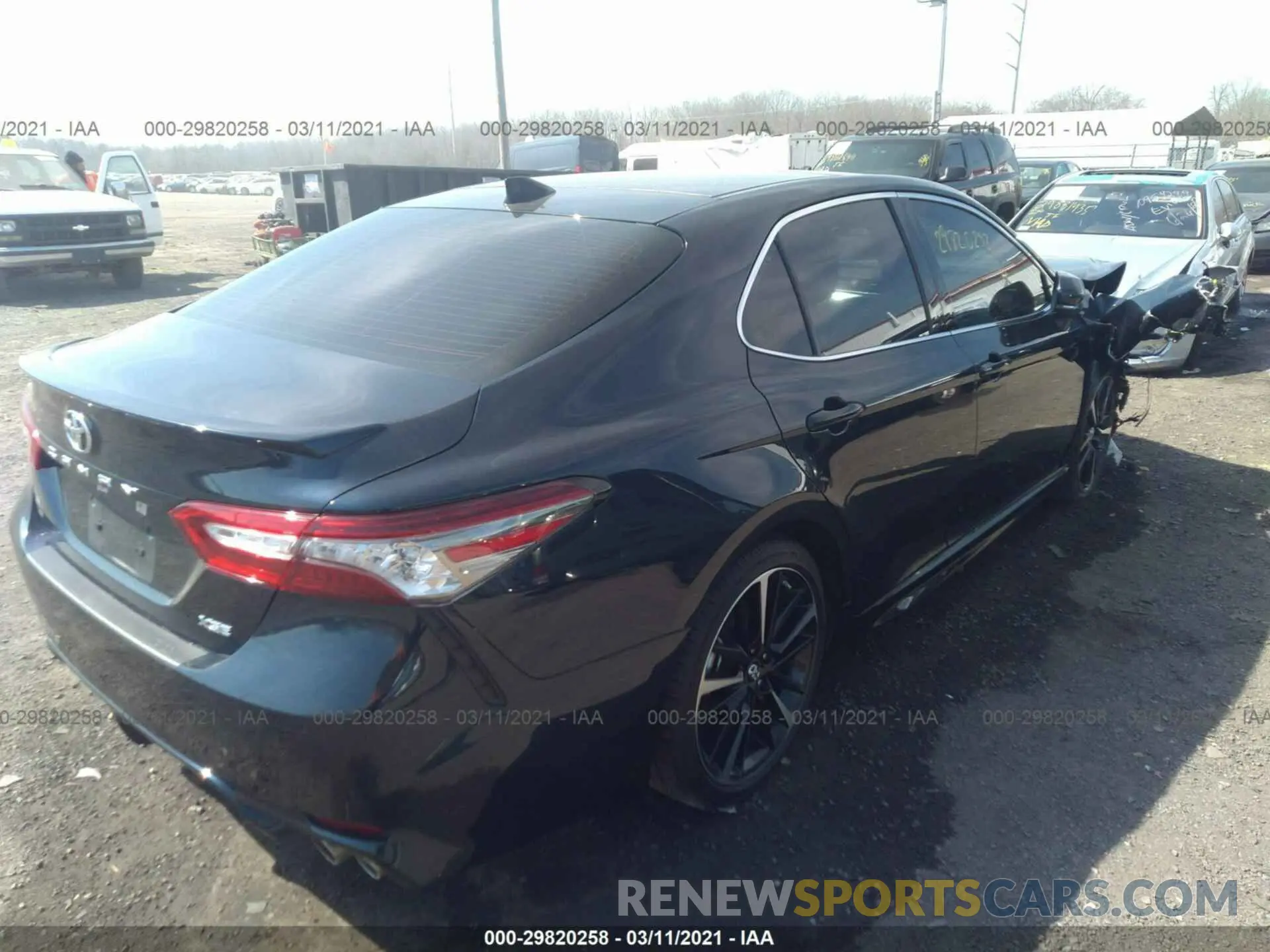 4 fotografías del automóvil dañado 4T1B61HK8KU733746 TOYOTA CAMRY 2019