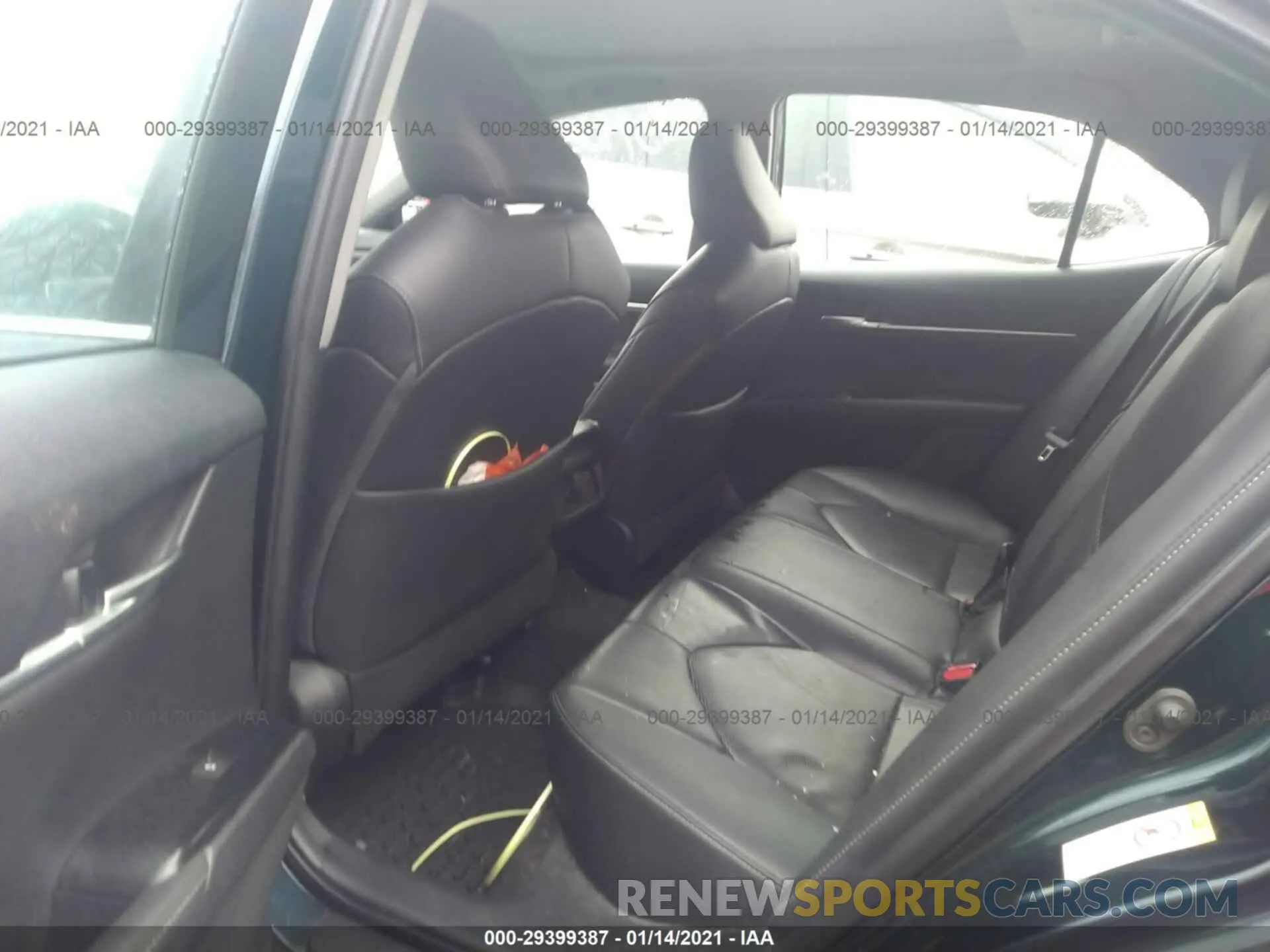 8 fotografías del automóvil dañado 4T1B61HK8KU756329 TOYOTA CAMRY 2019