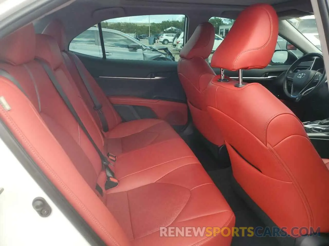 10 fotografías del automóvil dañado 4T1B61HK8KU798533 TOYOTA CAMRY 2019