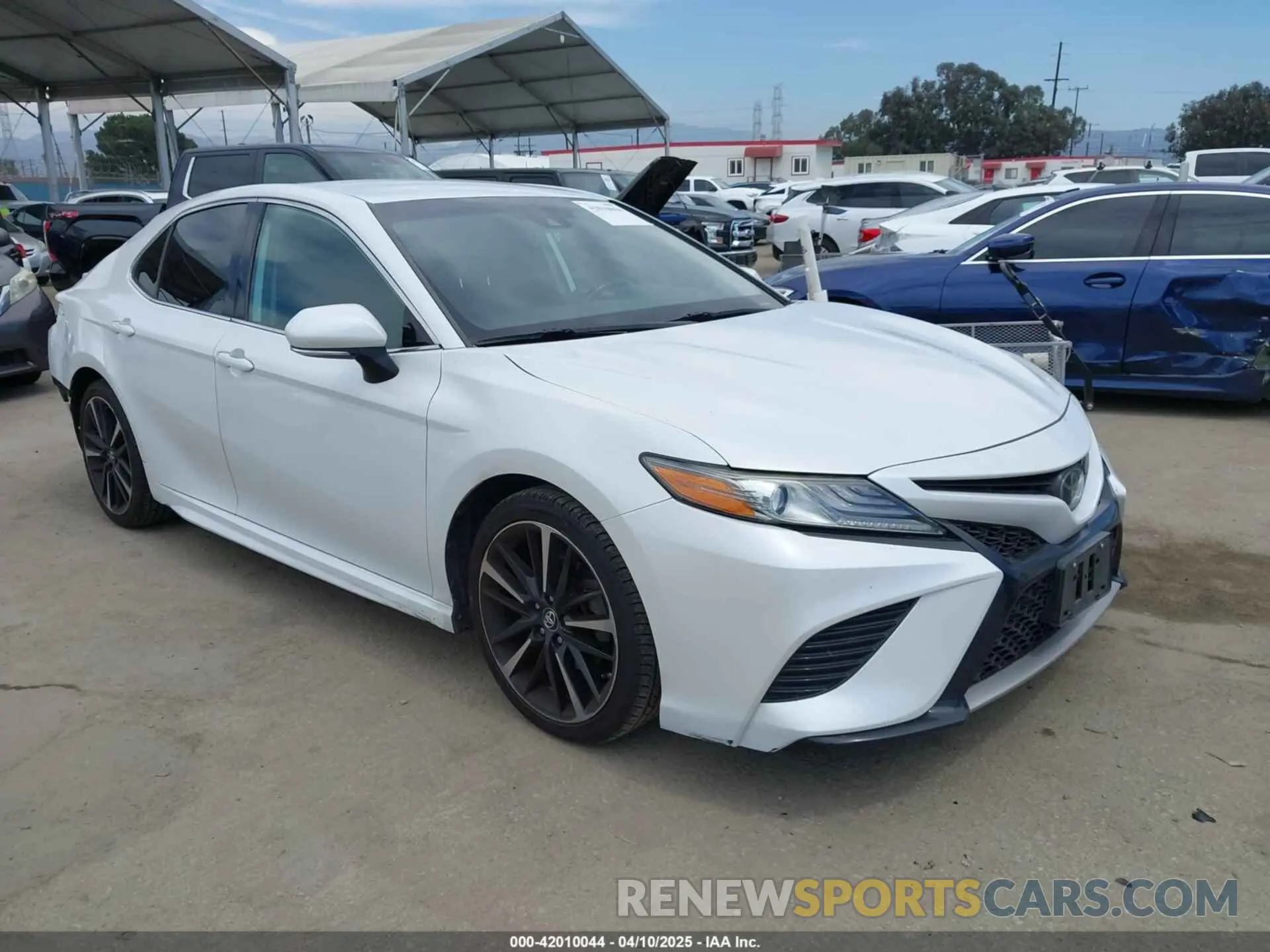 1 fotografías del automóvil dañado 4T1B61HK8KU803178 TOYOTA CAMRY 2019