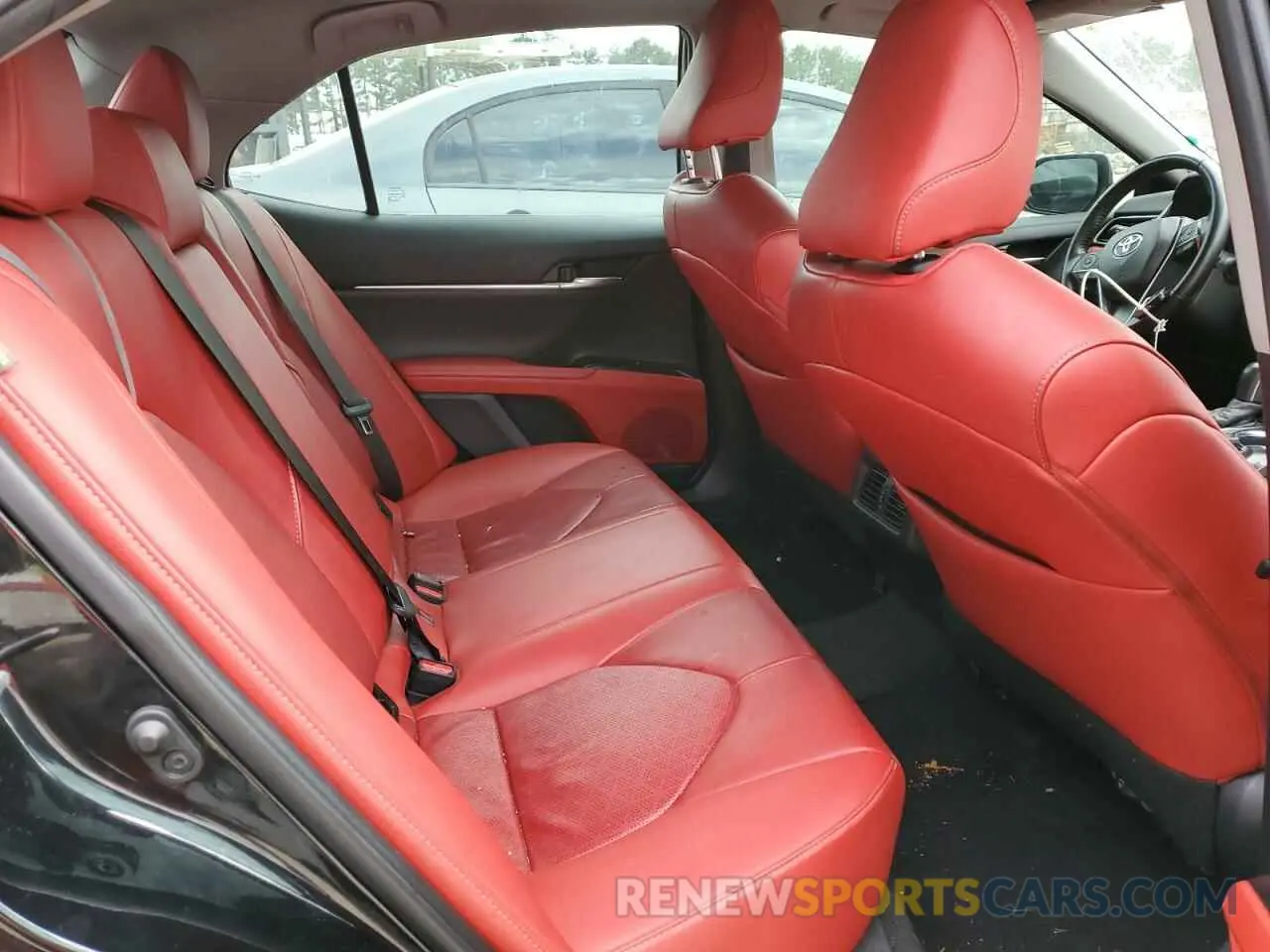 6 fotografías del automóvil dañado 4T1B61HK8KU831224 TOYOTA CAMRY 2019
