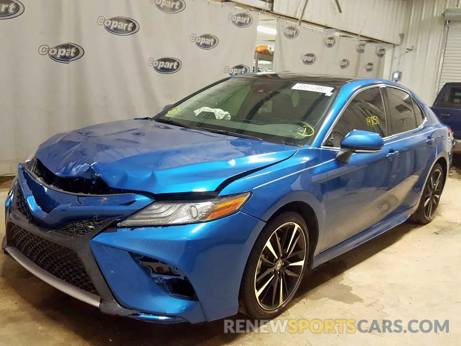 2 fotografías del automóvil dañado 4T1B61HK9KU221574 TOYOTA CAMRY 2019