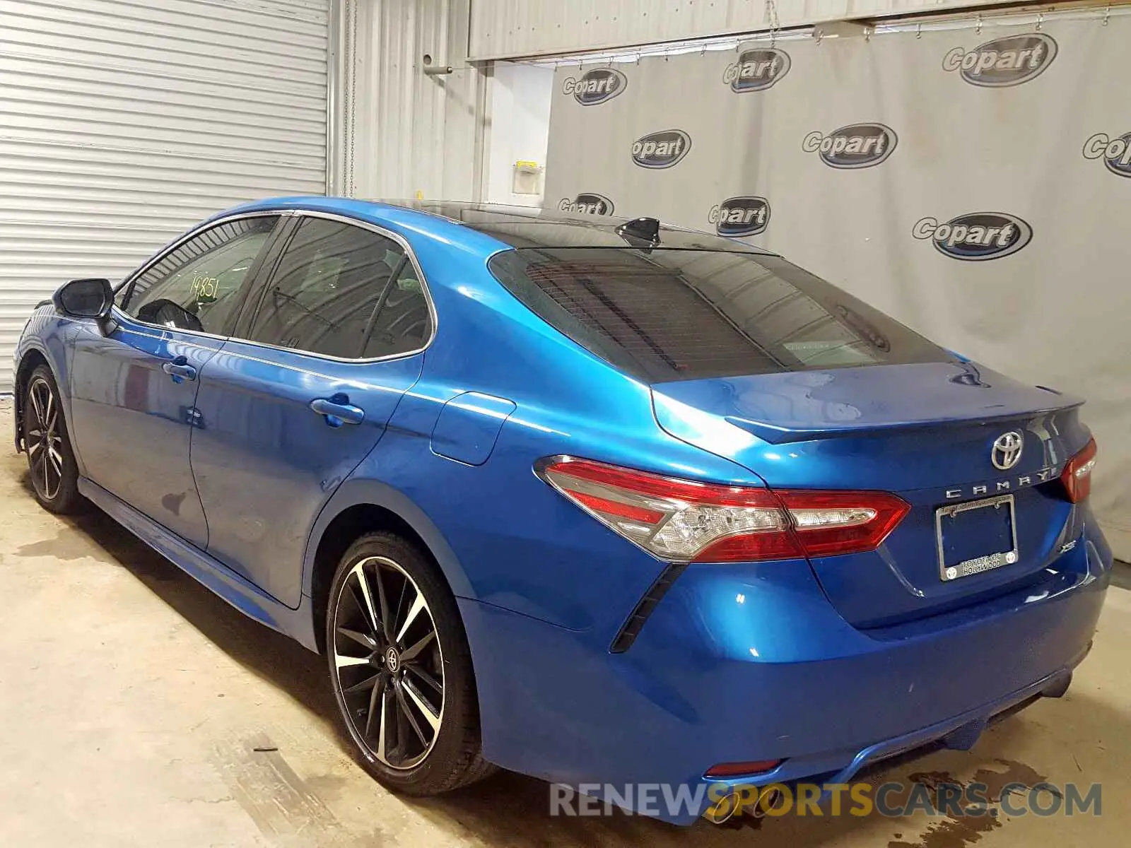 3 fotografías del automóvil dañado 4T1B61HK9KU221574 TOYOTA CAMRY 2019