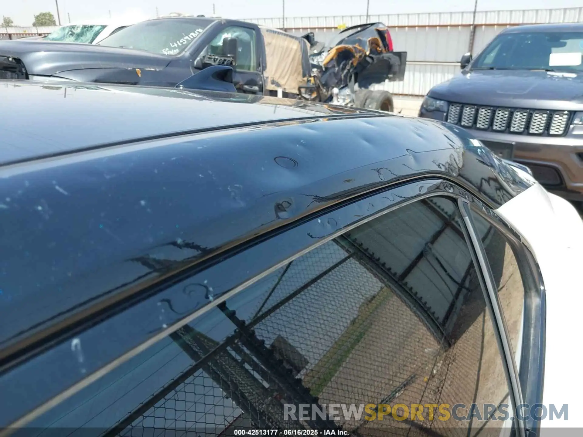 6 fotografías del automóvil dañado 4T1B61HK9KU262383 TOYOTA CAMRY 2019