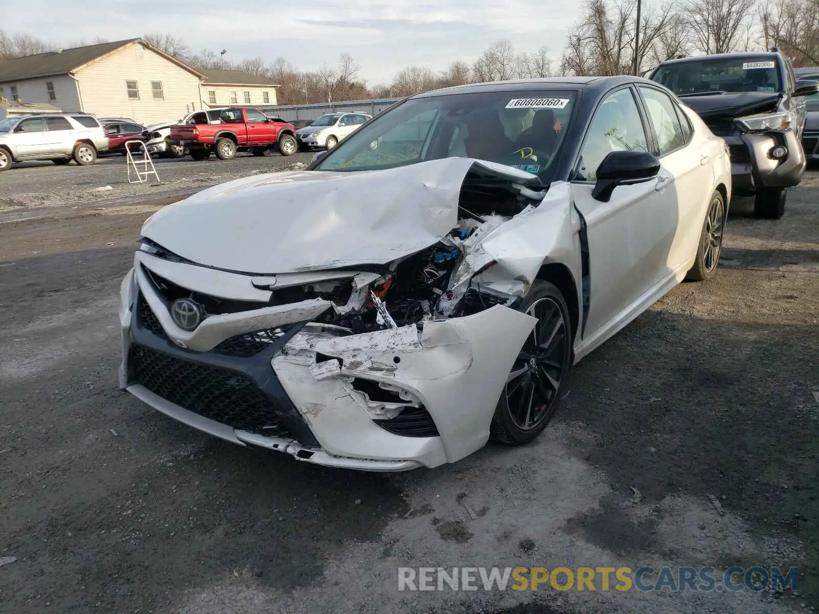 2 fotografías del automóvil dañado 4T1B61HK9KU293990 TOYOTA CAMRY 2019
