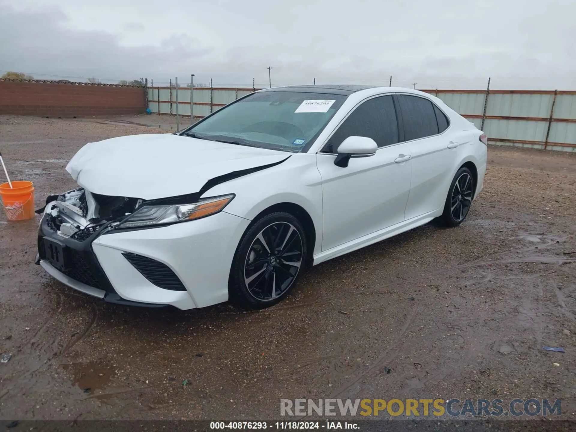 2 fotografías del automóvil dañado 4T1B61HK9KU764522 TOYOTA CAMRY 2019