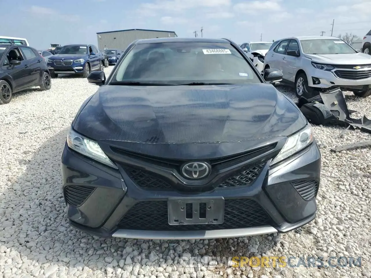 5 fotografías del automóvil dañado 4T1B61HK9KU825030 TOYOTA CAMRY 2019