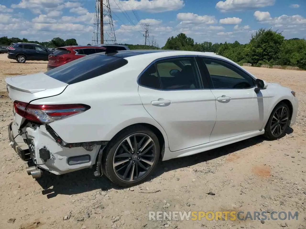 3 fotografías del automóvil dañado 4T1B61HK9KU829174 TOYOTA CAMRY 2019