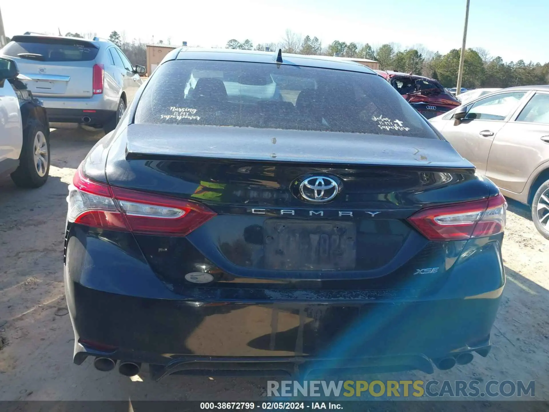 17 fotografías del automóvil dañado 4T1B61HKXKU218490 TOYOTA CAMRY 2019