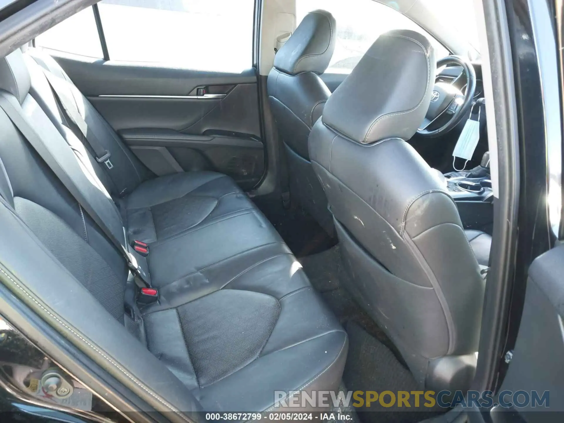 8 fotografías del automóvil dañado 4T1B61HKXKU218490 TOYOTA CAMRY 2019