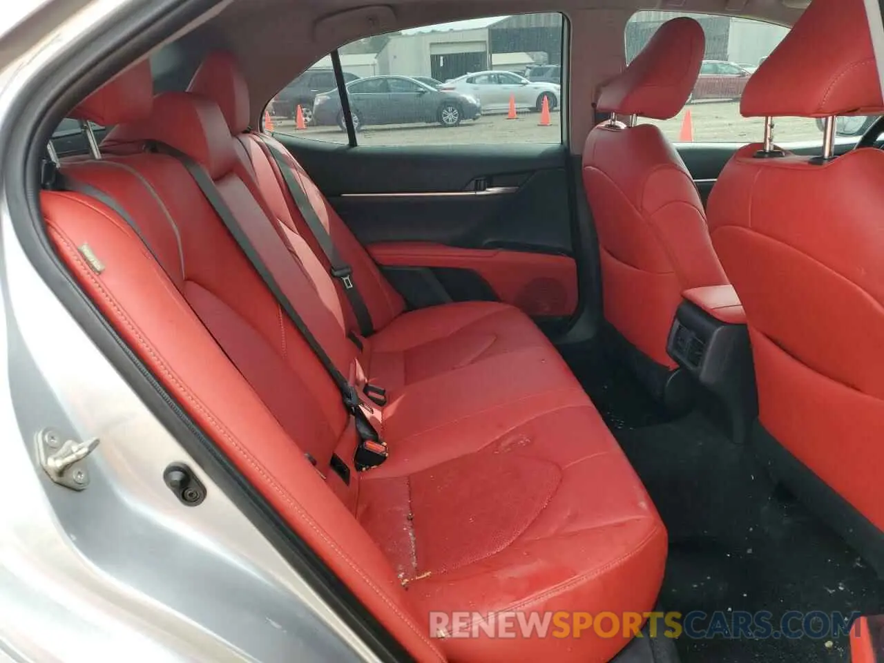 10 fotografías del automóvil dañado 4T1B61HKXKU280391 TOYOTA CAMRY 2019