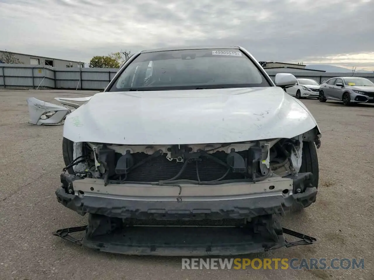 5 fotografías del automóvil dañado 4T1B61HKXKU292136 TOYOTA CAMRY 2019