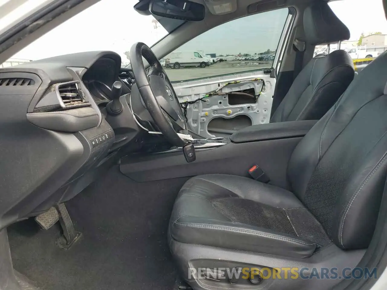 7 fotografías del automóvil dañado 4T1B61HKXKU292136 TOYOTA CAMRY 2019