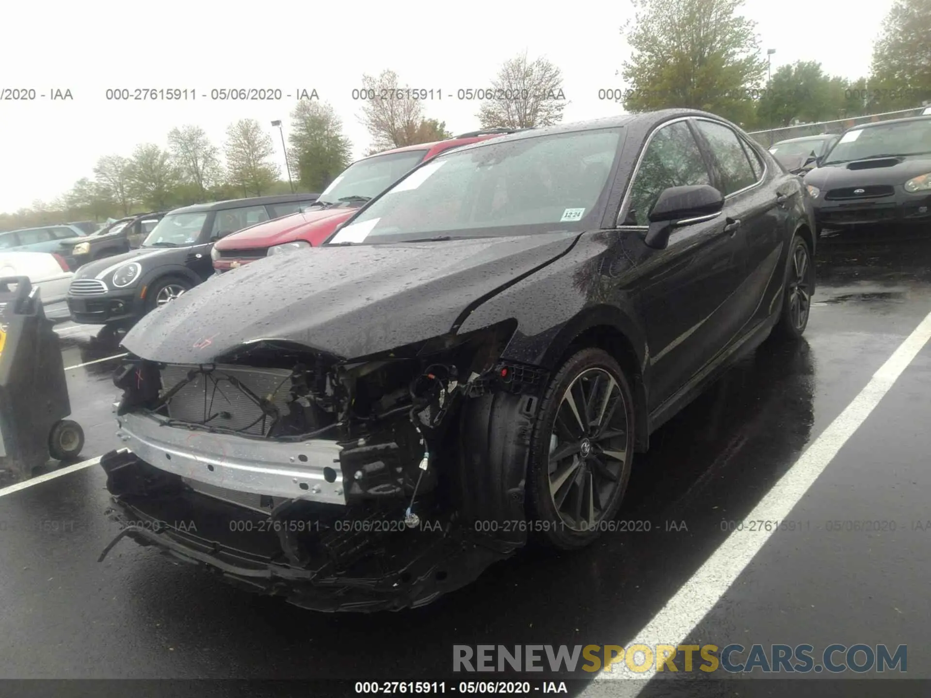 2 fotografías del automóvil dañado 4T1B61HKXKU293741 TOYOTA CAMRY 2019